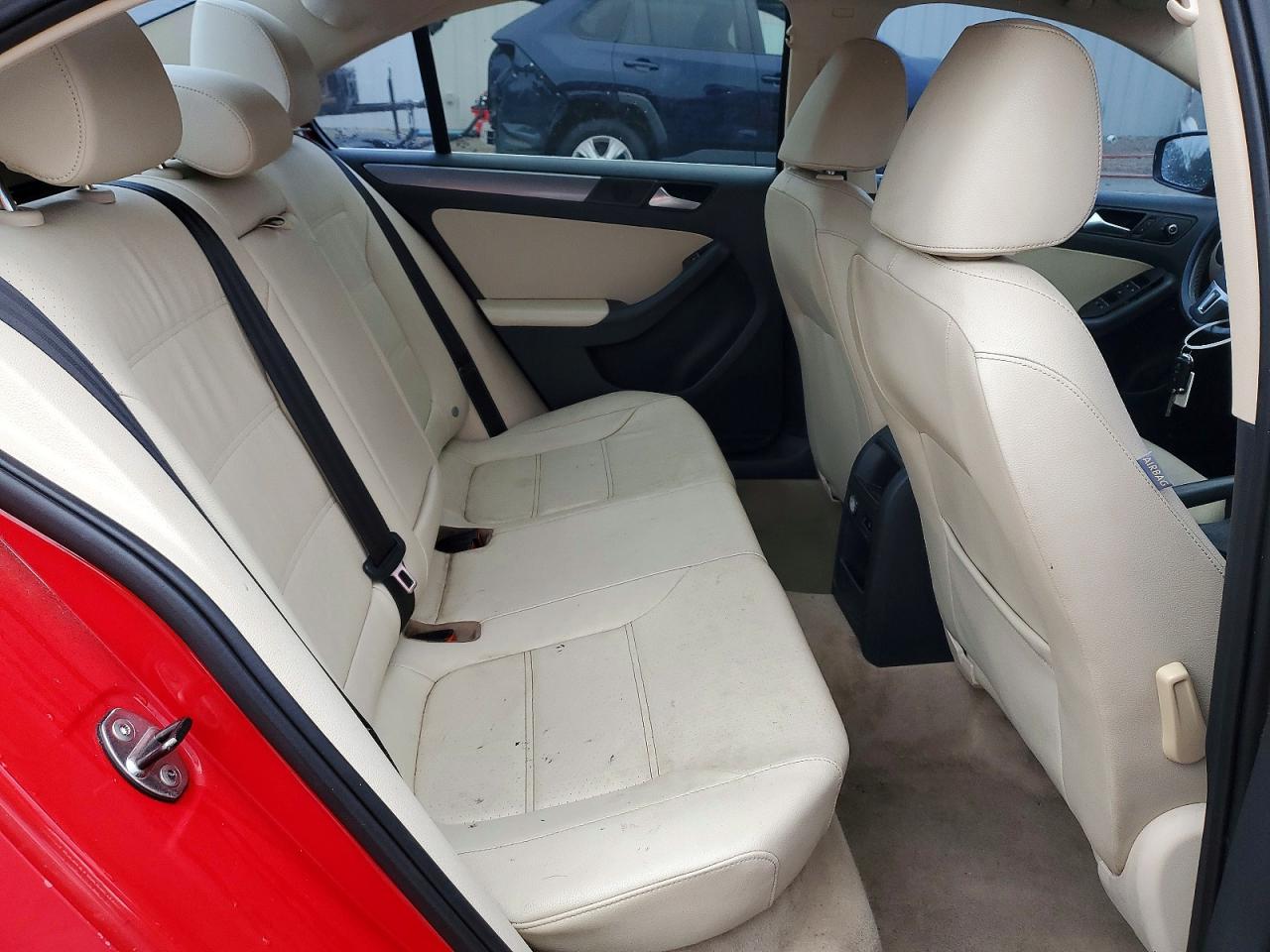 2013 Volkswagen Jetta Tdi Red vin: 3VWLL7AJ3DM421442