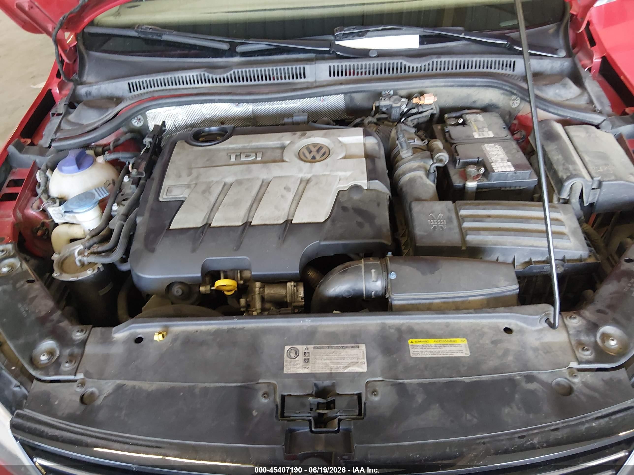 2014 Volkswagen Jetta 2.0l Tdi Red vin: 3VWLL7AJ3EM248670