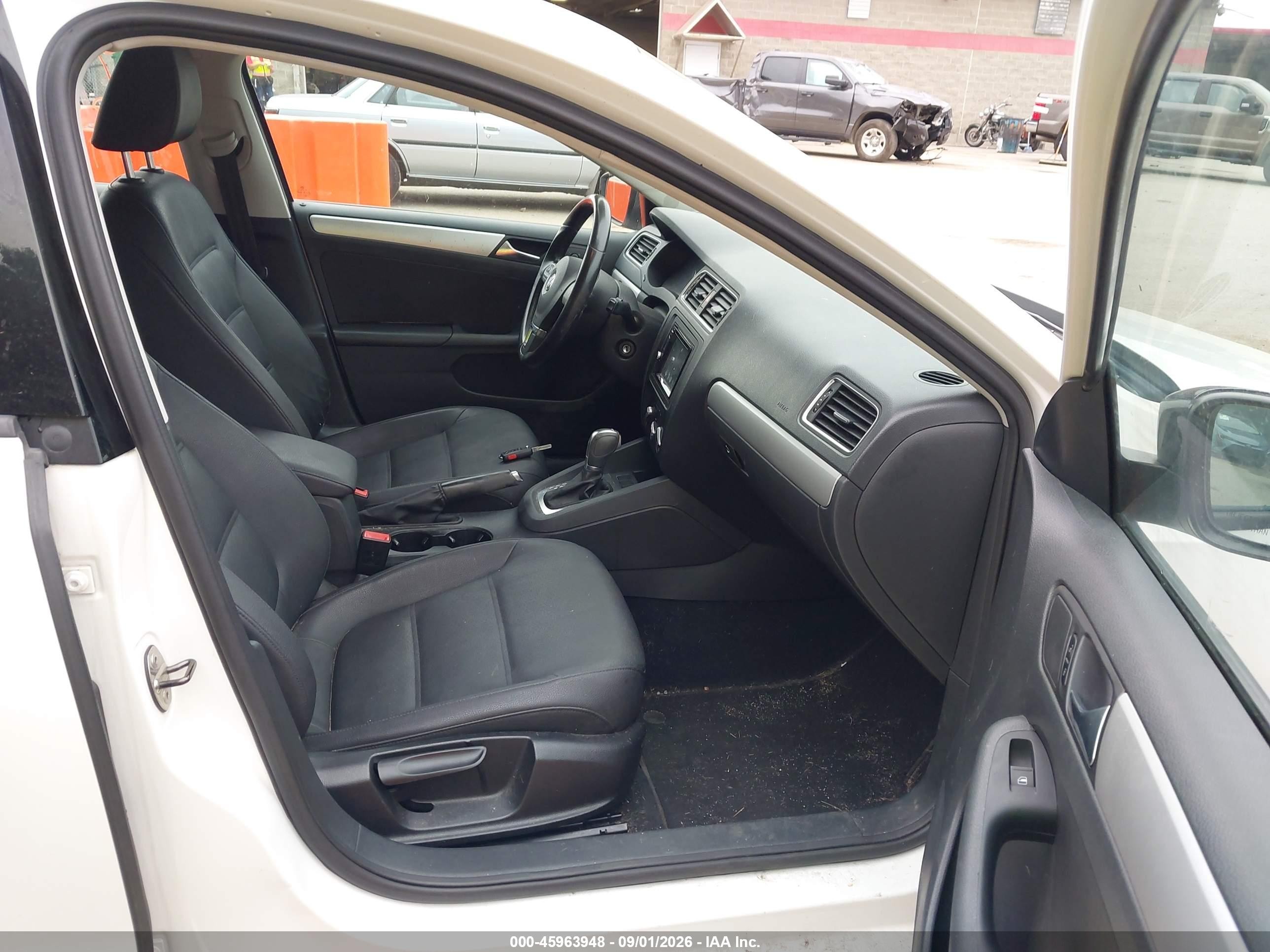 2011 Volkswagen Jetta 2.0l Tdi White vin: 3VWLL7AJ4BM093106