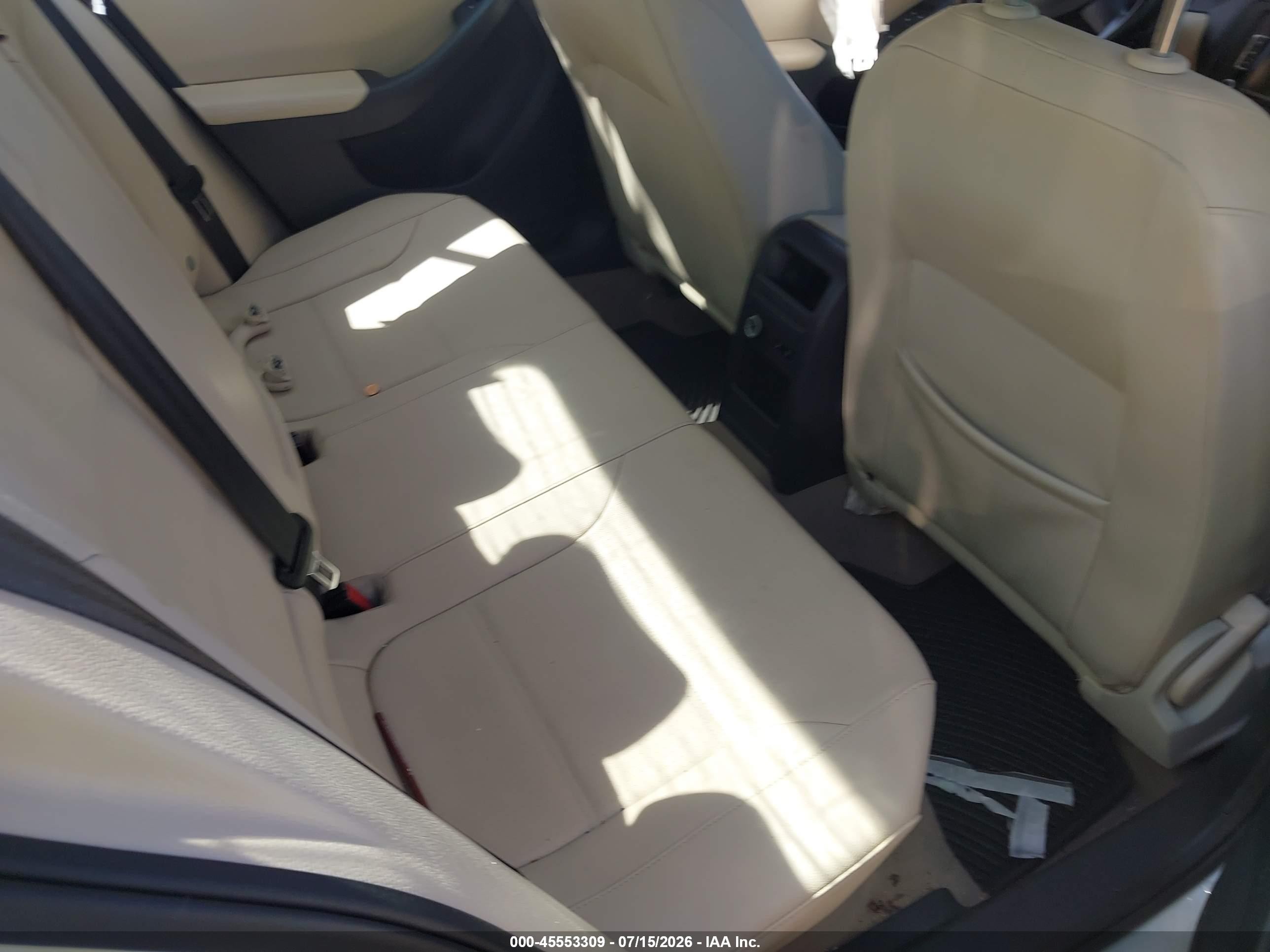 2011 Volkswagen Jetta 2.0l Tdi Белый vin: 3VWLL7AJ4BM104122