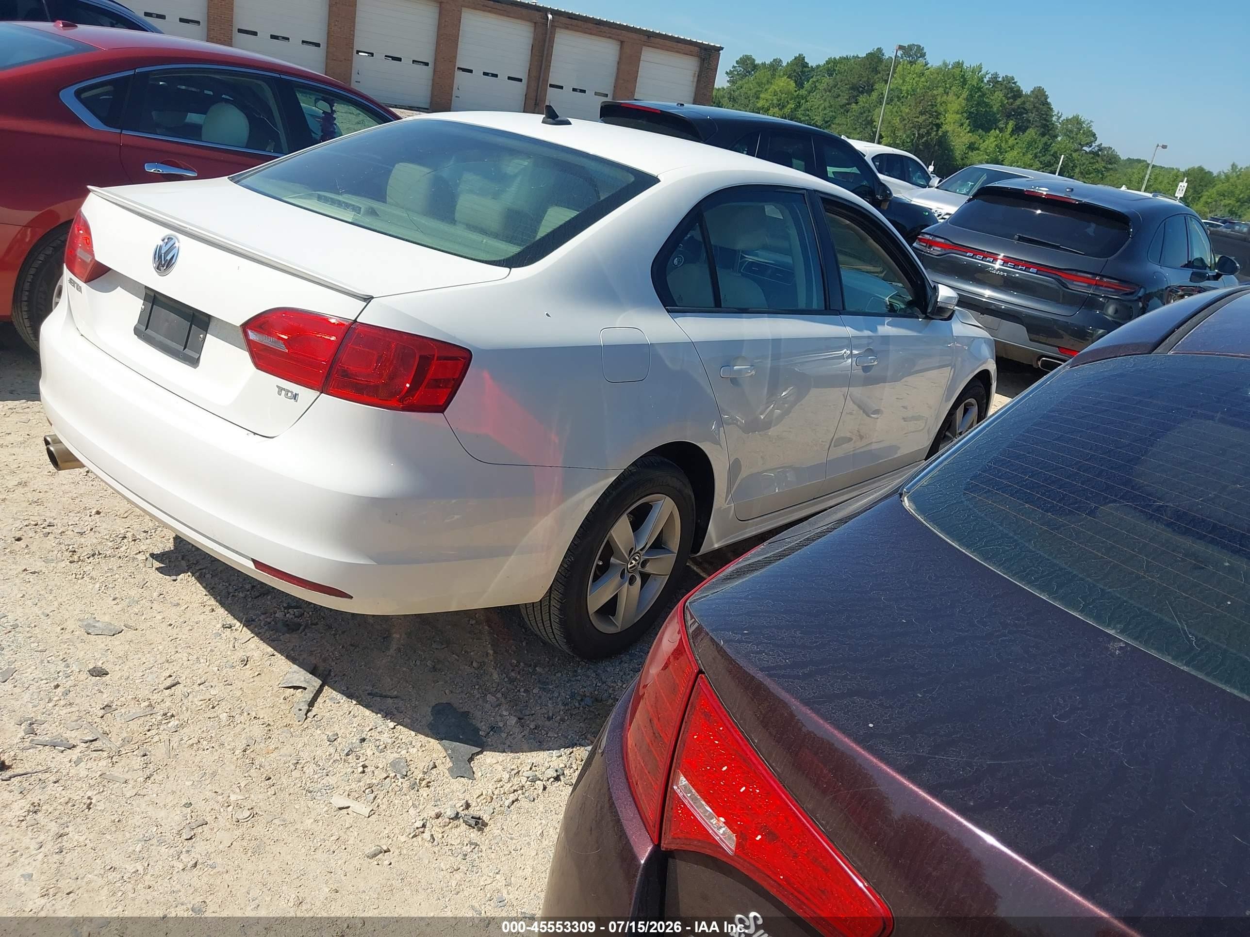 2011 Volkswagen Jetta 2.0l Tdi Белый vin: 3VWLL7AJ4BM104122