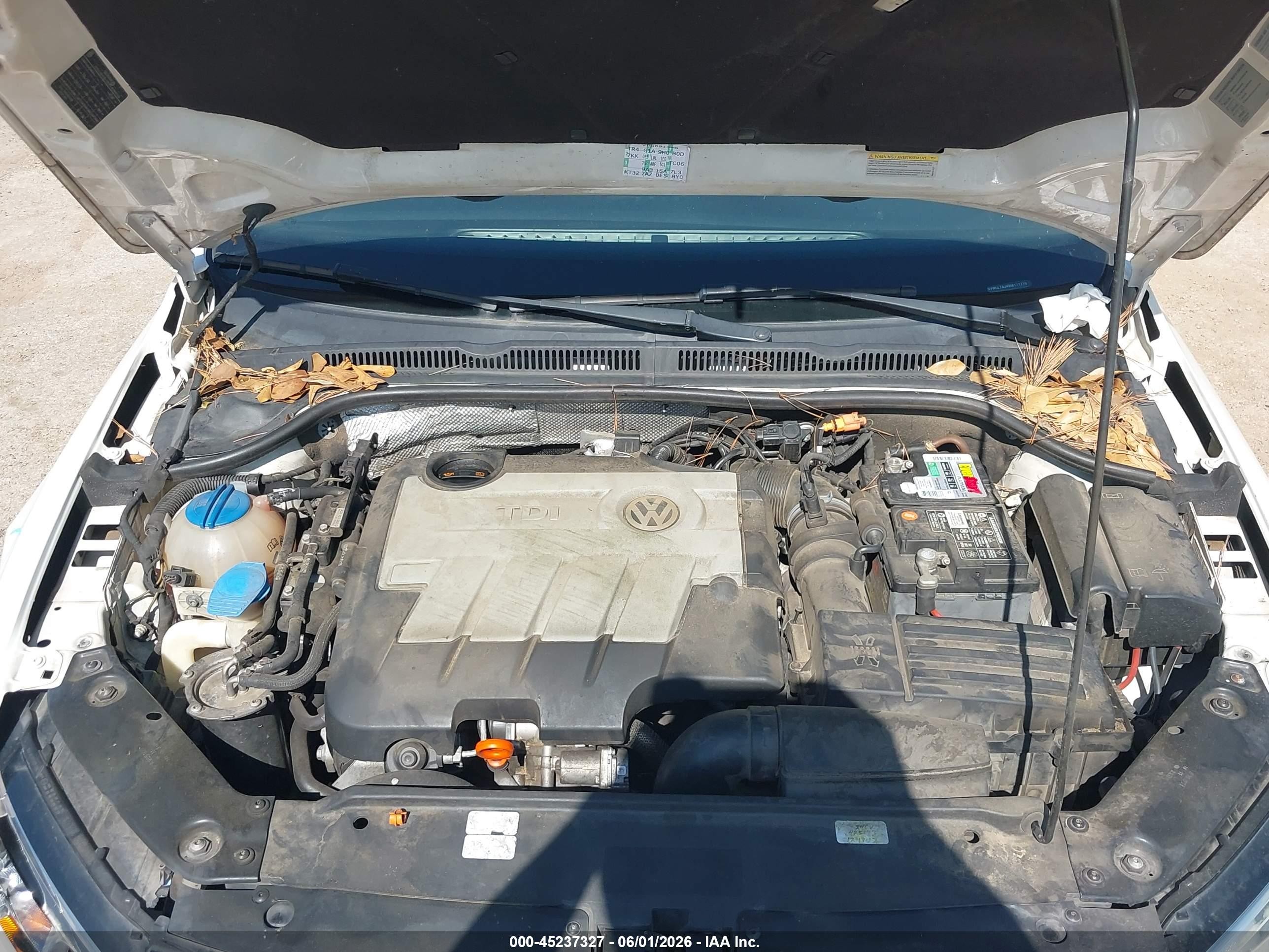 2011 Volkswagen Jetta 2.0l Tdi White vin: 3VWLL7AJ4BM111779