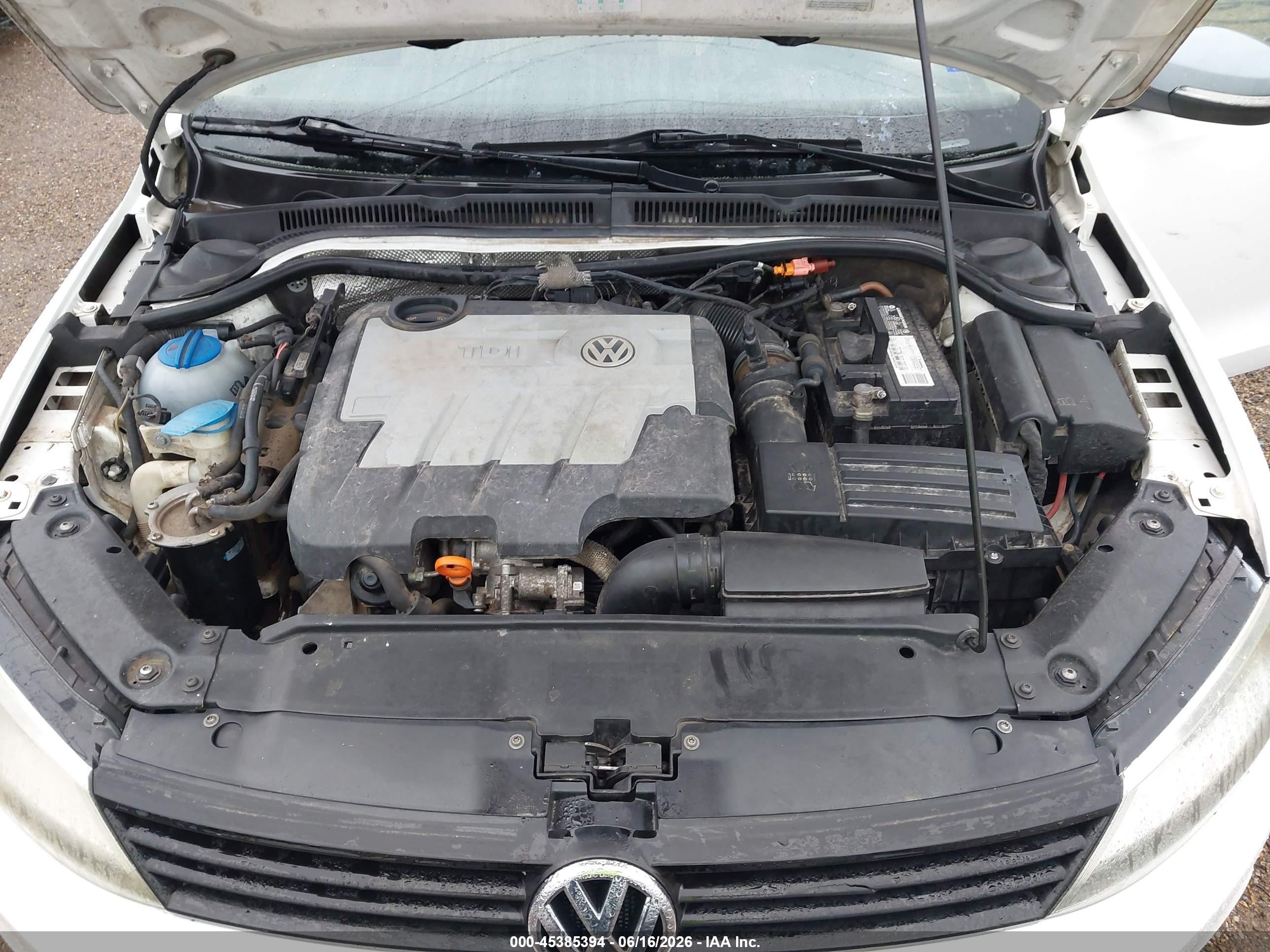 2012 Volkswagen Jetta Sedan   White vin: 3VWLL7AJ4CM370662