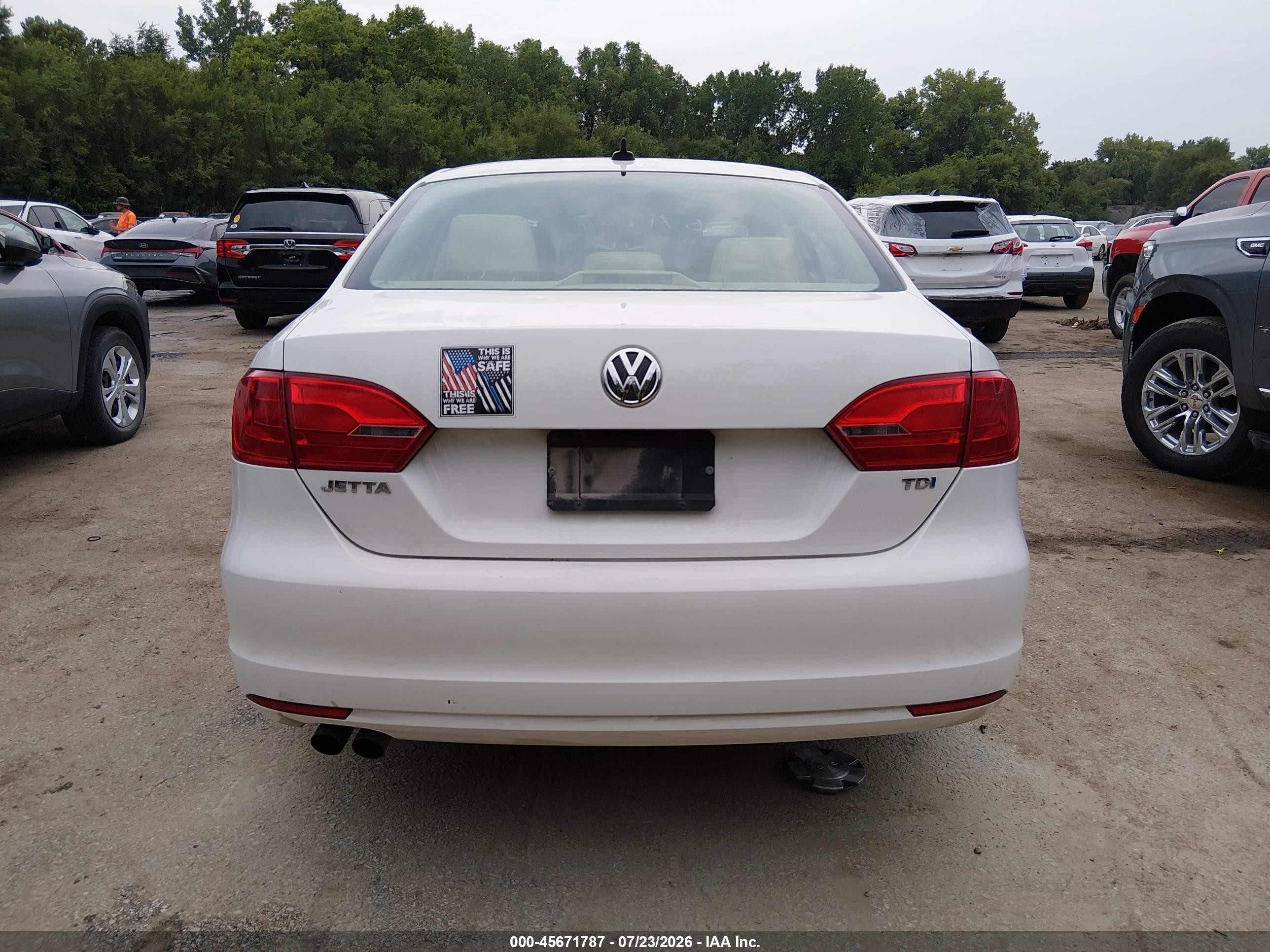 2013 Volkswagen Jetta 2.0l Tdi White vin: 3VWLL7AJ4DM273432