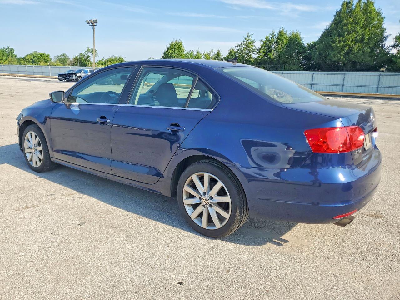 2013 Volkswagen Jetta Tdi Blue vin: 3VWLL7AJ4DM384448