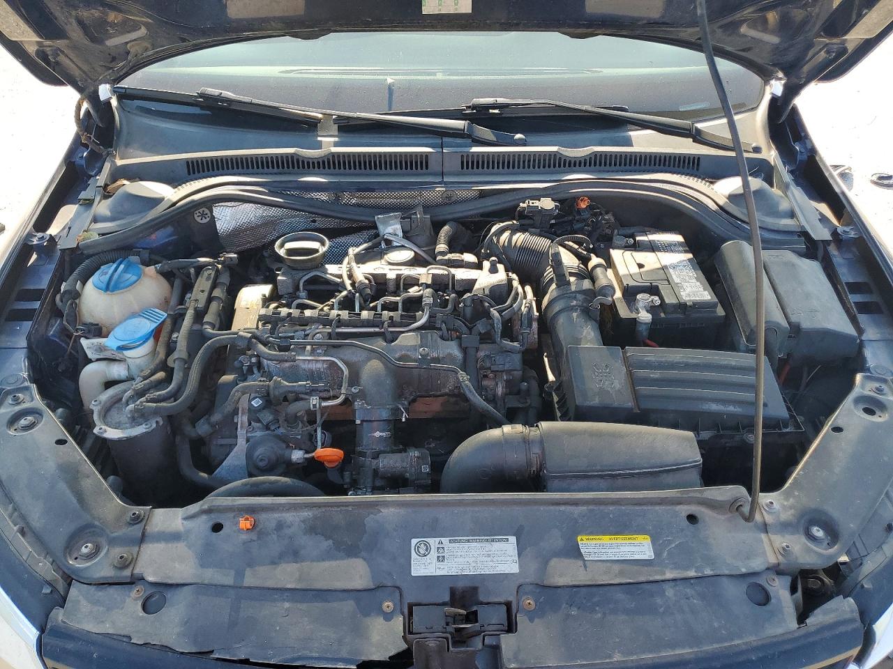 2013 Volkswagen Jetta Tdi Blue vin: 3VWLL7AJ4DM384448