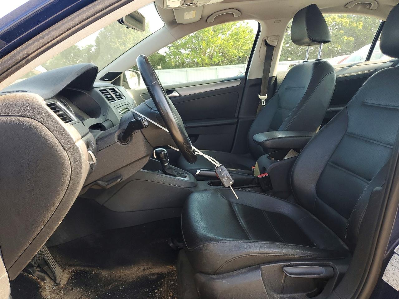 2013 Volkswagen Jetta Tdi Blue vin: 3VWLL7AJ4DM384448