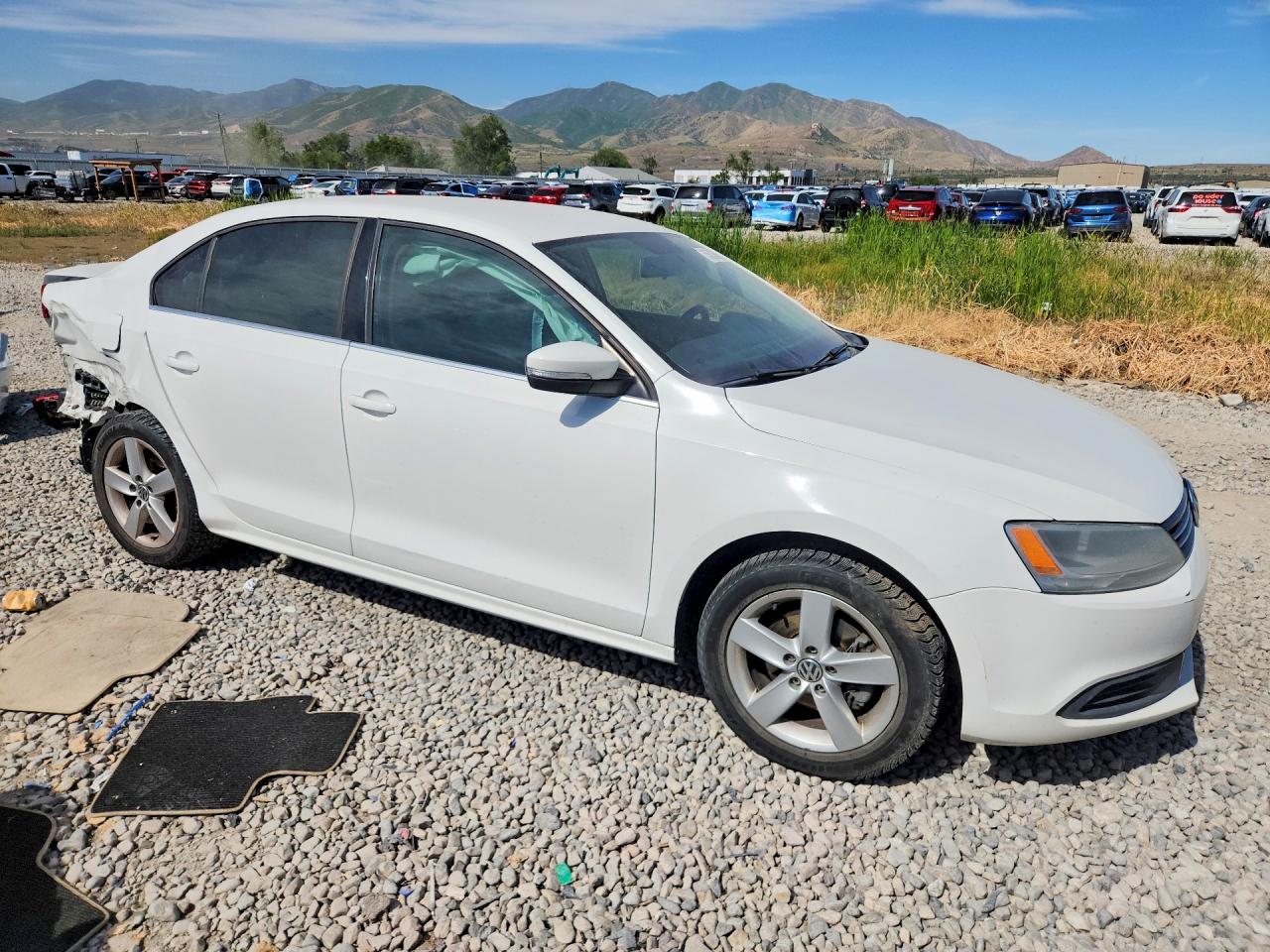 2013 Volkswagen Jetta Tdi White vin: 3VWLL7AJ4DM414080