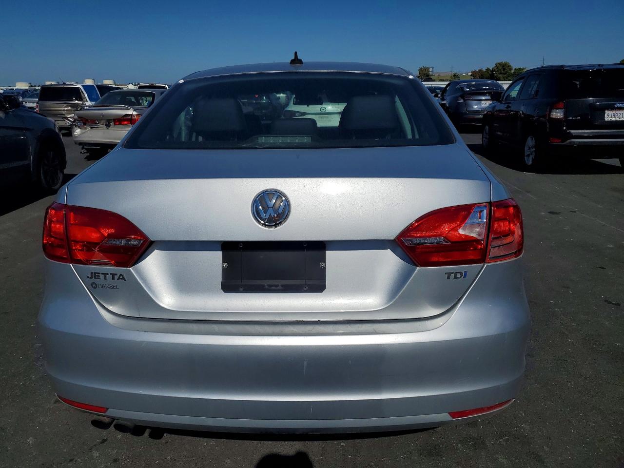 2014 Volkswagen Jetta Tdi Silver vin: 3VWLL7AJ4EM269849