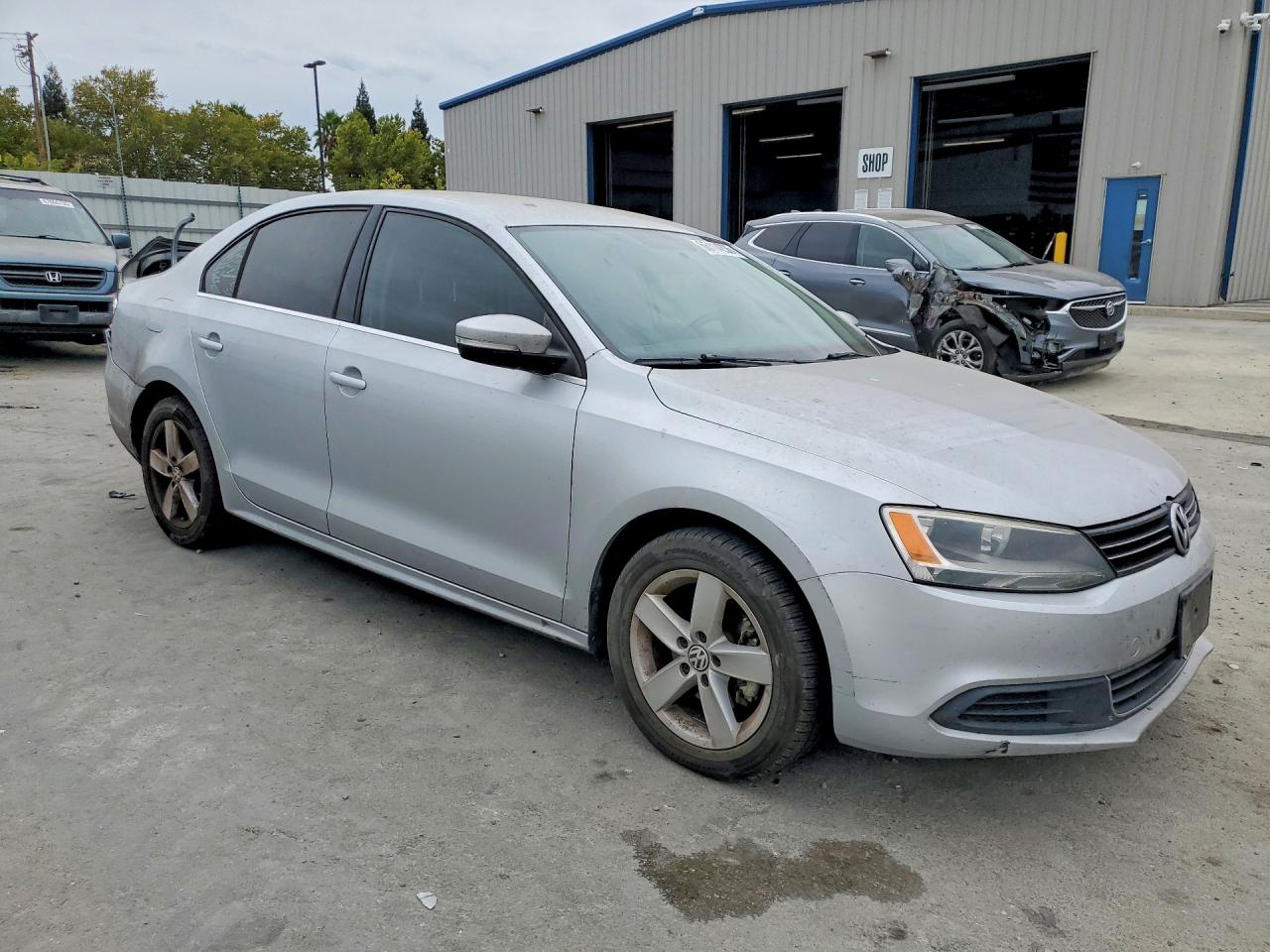 2014 Volkswagen Jetta Tdi Silver vin: 3VWLL7AJ4EM294301