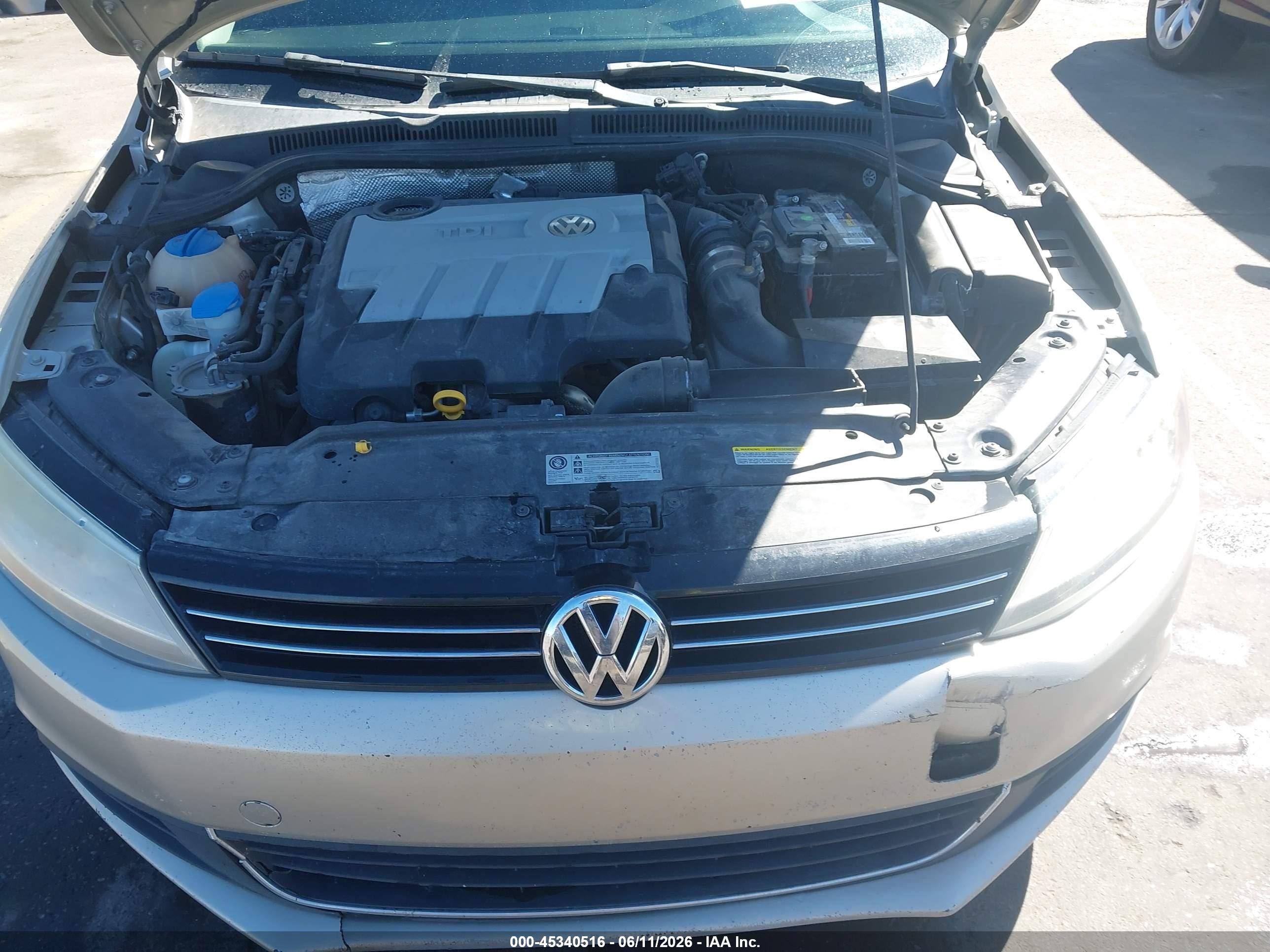 2014 Volkswagen Jetta 2.0l Tdi Champagne vin: 3VWLL7AJ4EM299076