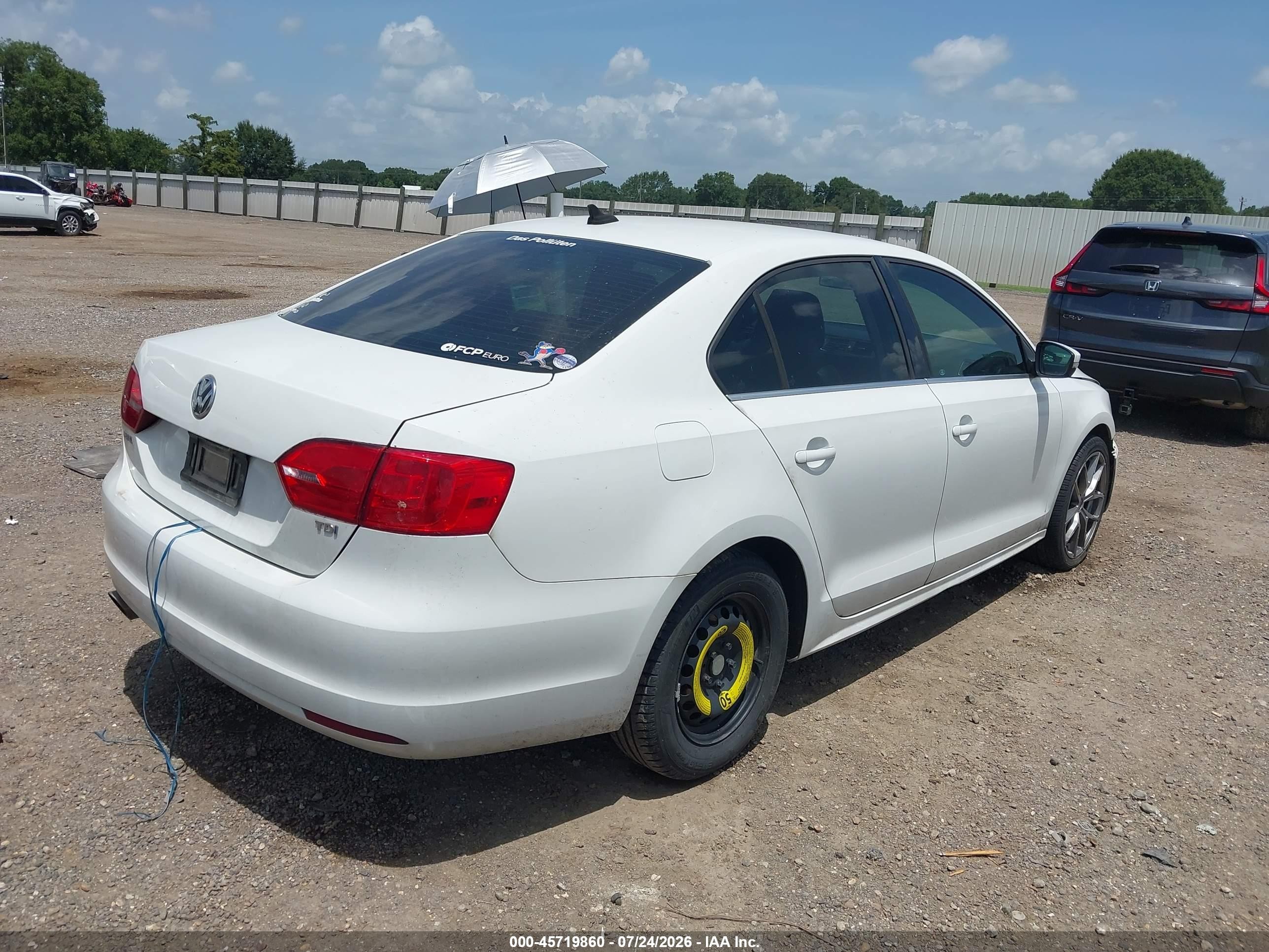2014 Volkswagen Jetta 2.0l Tdi White vin: 3VWLL7AJ4EM302591