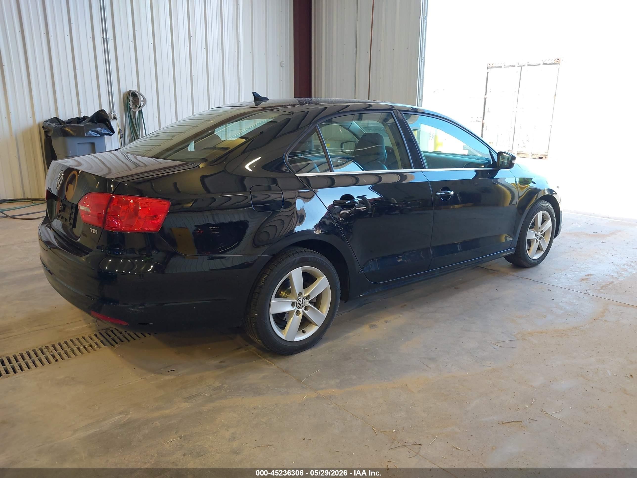 2014 Volkswagen Jetta 2.0l Tdi Black vin: 3VWLL7AJ4EM357932