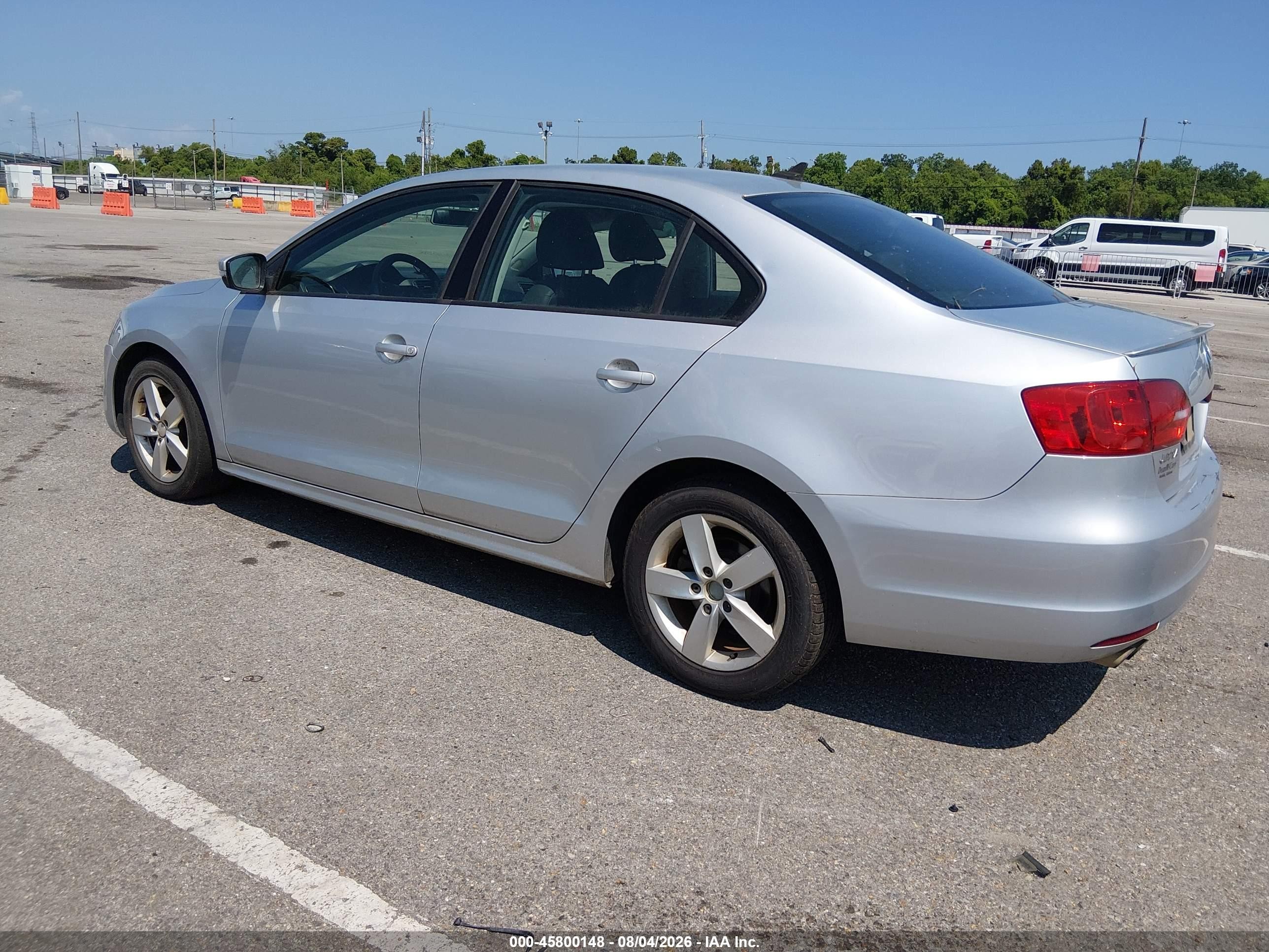2012 Volkswagen Jetta 2.0l Tdi Silver vin: 3VWLL7AJ5CM012552