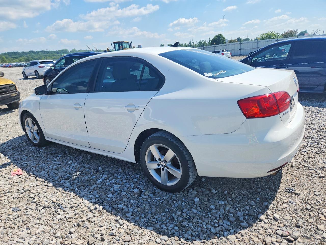 2012 Volkswagen Jetta Tdi White vin: 3VWLL7AJ5CM377555