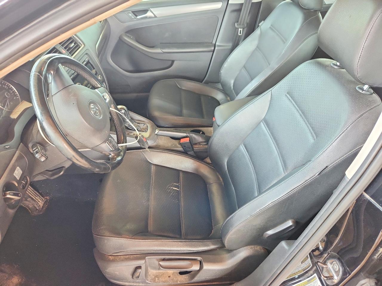 2013 Volkswagen Jetta Tdi Black vin: 3VWLL7AJ5DM251388