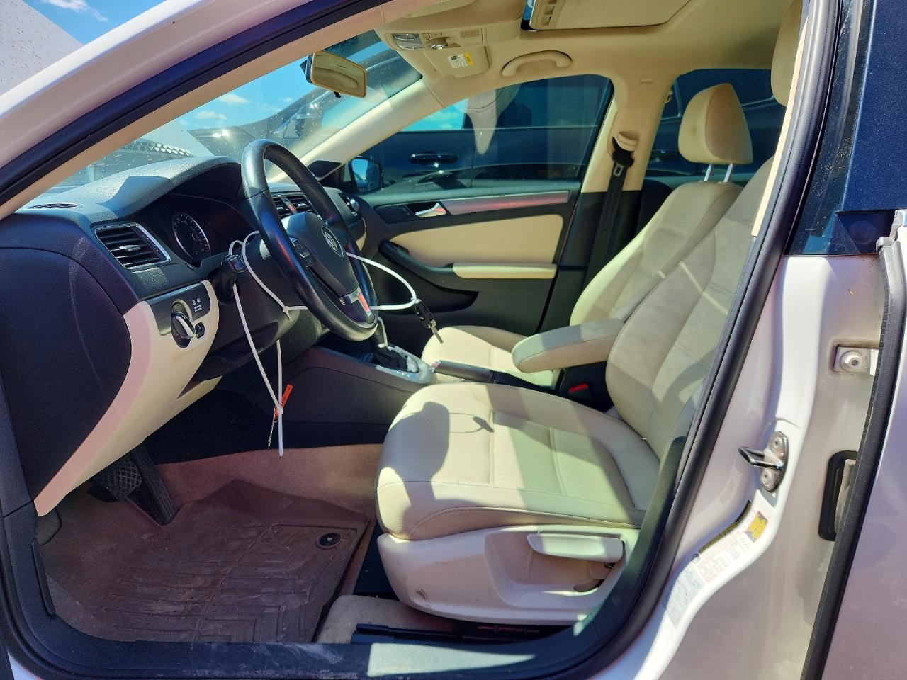2013 Volkswagen Jetta Tdi White vin: 3VWLL7AJ5DM381400