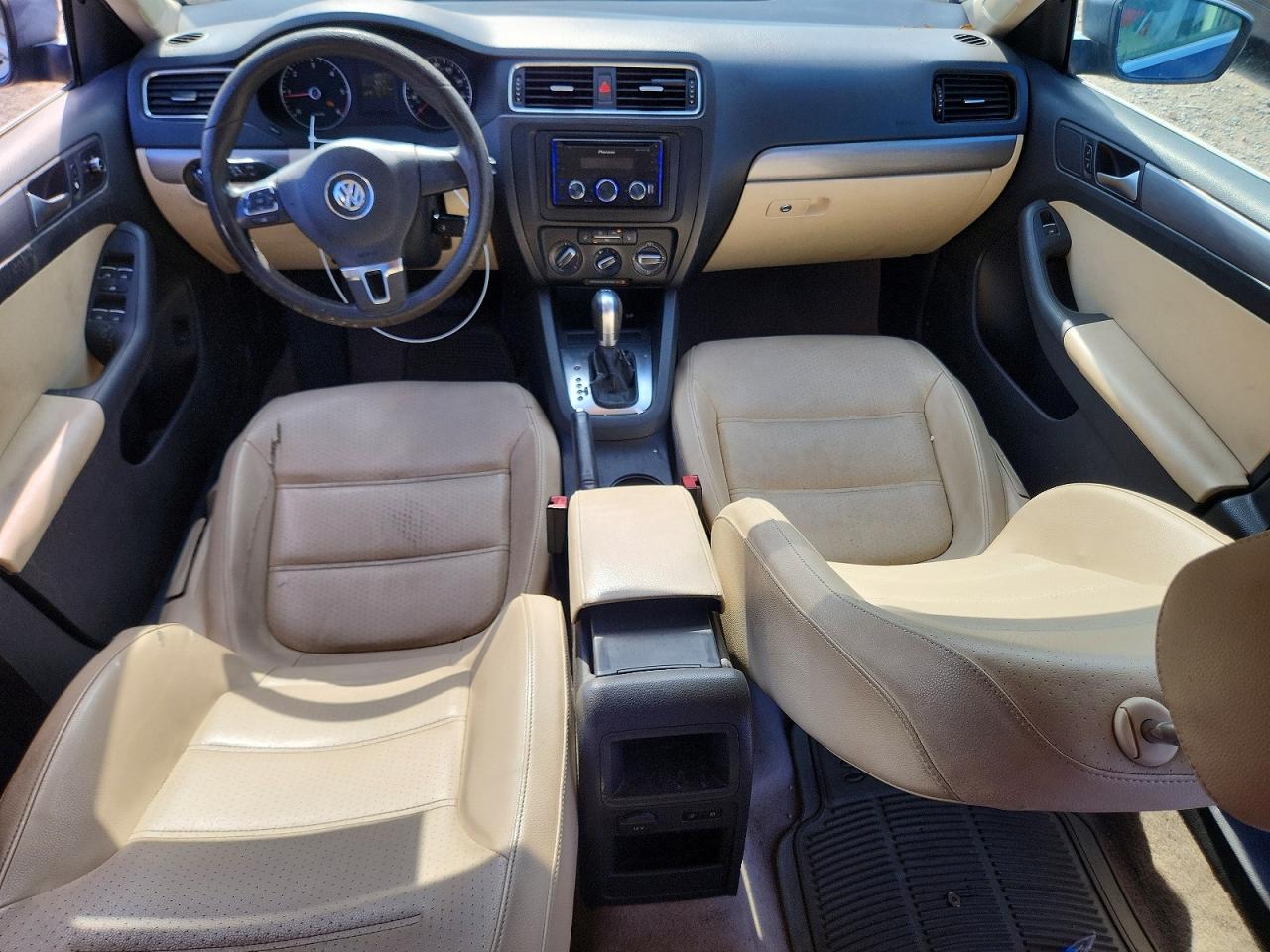 2013 Volkswagen Jetta Tdi Blue vin: 3VWLL7AJ5DM384524