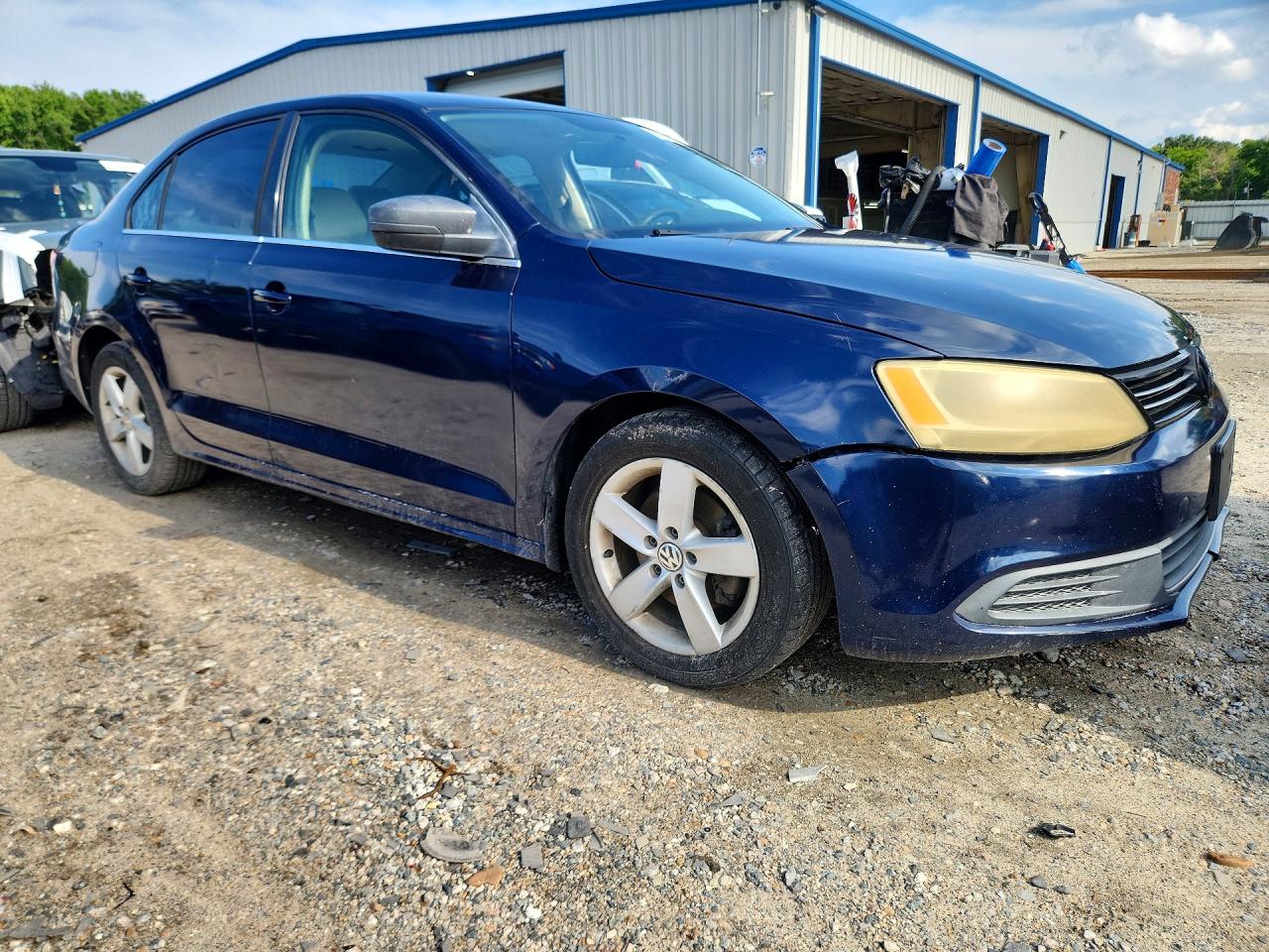 2013 Volkswagen Jetta Tdi Blue vin: 3VWLL7AJ5DM384524