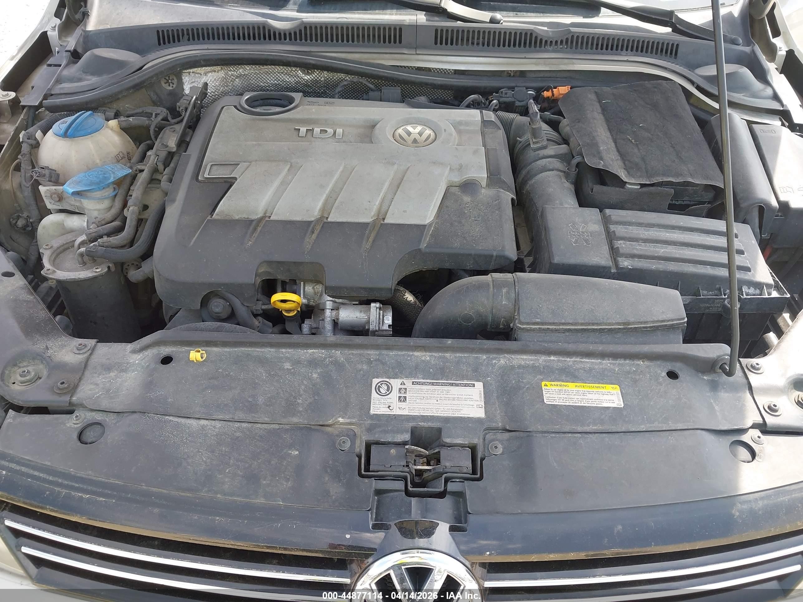2014 Volkswagen Jetta 2.0l Tdi Tan vin: 3VWLL7AJ5EM294128