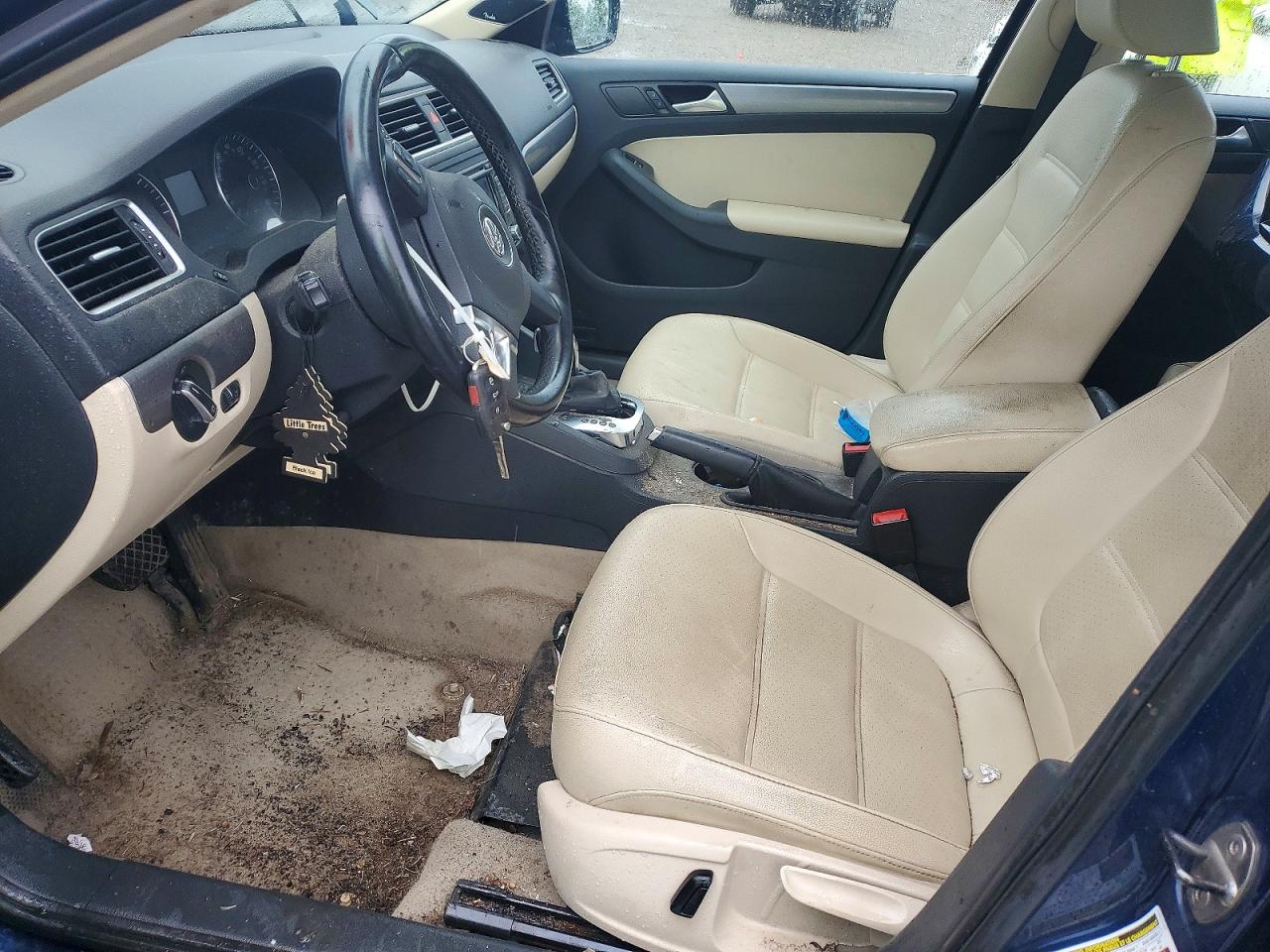 2014 Volkswagen Jetta Tdi Blue vin: 3VWLL7AJ5EM351069