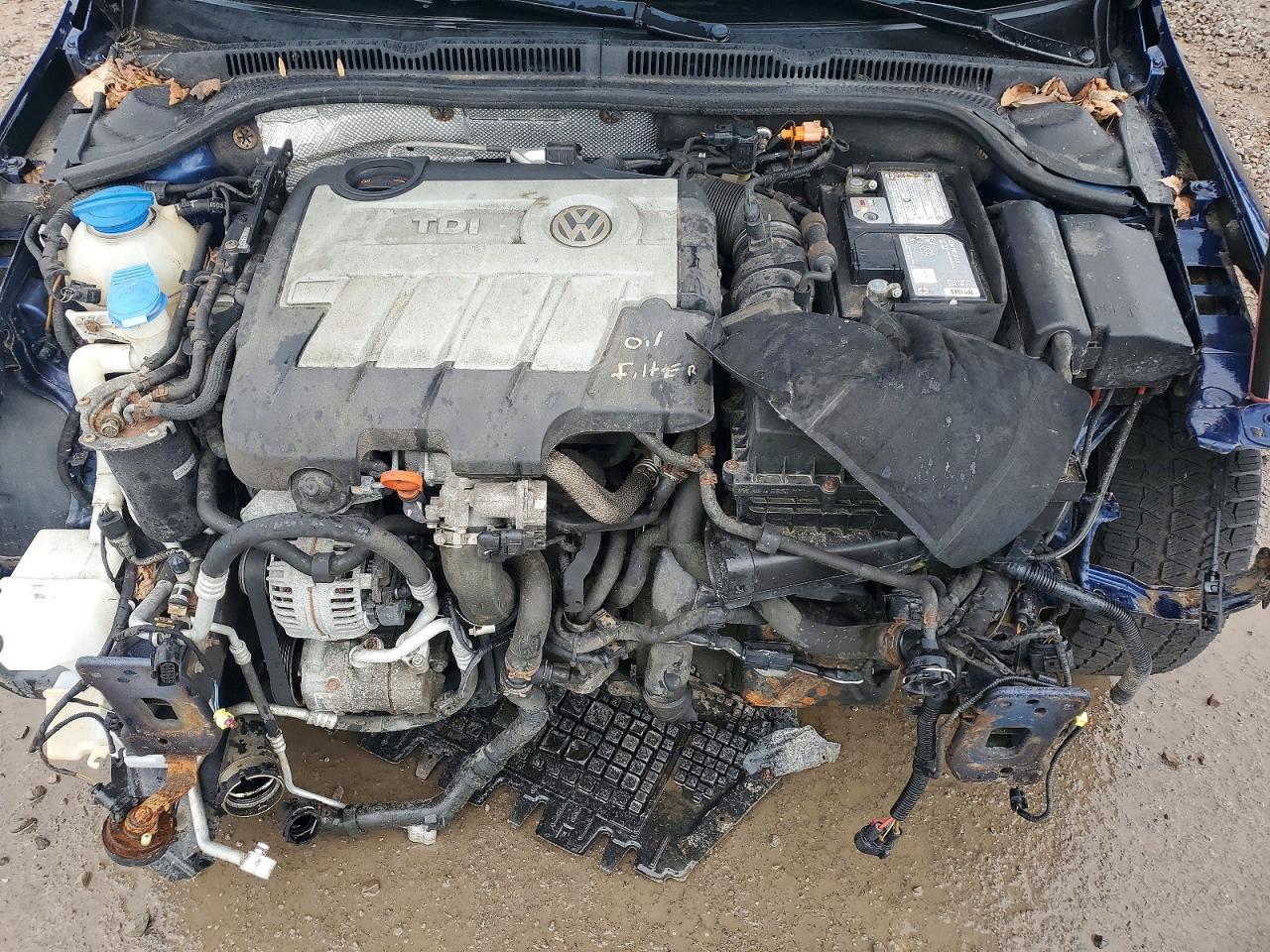 2014 Volkswagen Jetta Tdi Blue vin: 3VWLL7AJ5EM351069