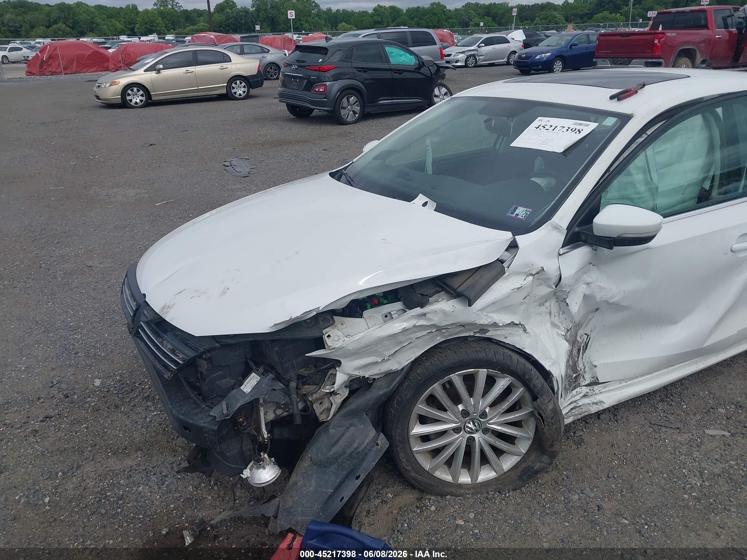 2014 Volkswagen Jetta 2.0l Tdi White vin: 3VWLL7AJ5EM409620
