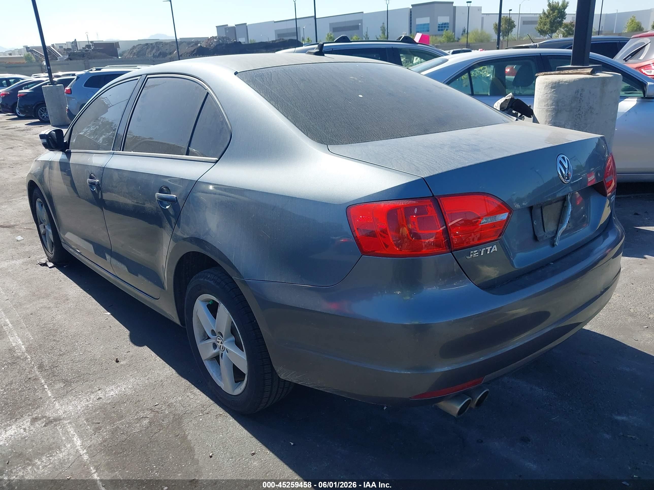 2011 Volkswagen Jetta 2.0l Tdi Серый vin: 3VWLL7AJ6BM019833
