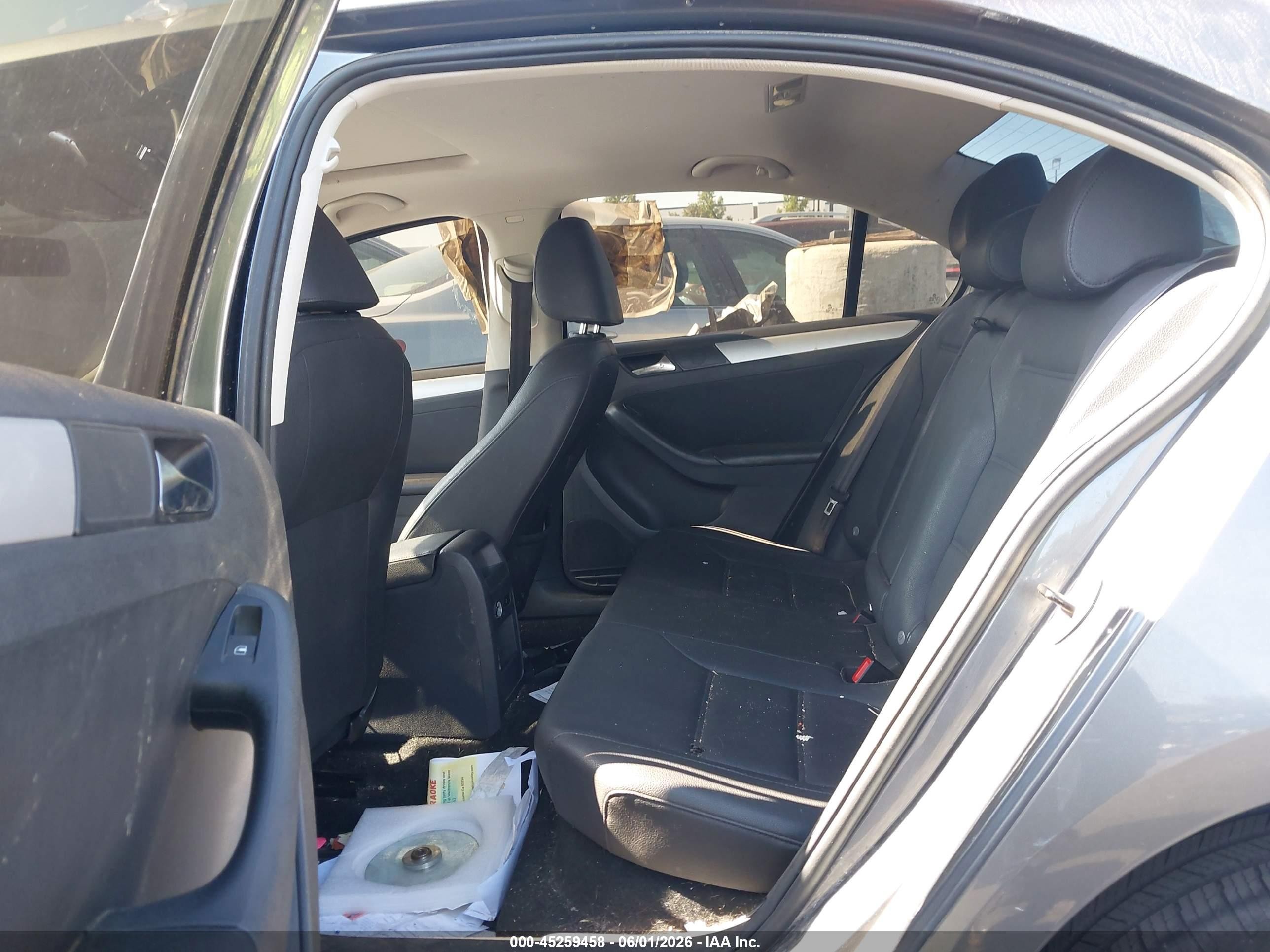 2011 Volkswagen Jetta 2.0l Tdi Серый vin: 3VWLL7AJ6BM019833