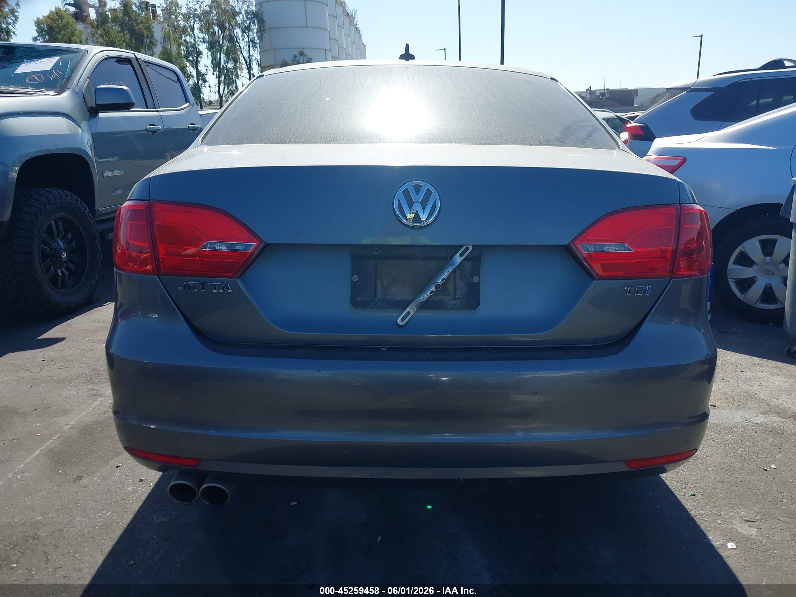 2011 Volkswagen Jetta 2.0l Tdi Серый vin: 3VWLL7AJ6BM019833