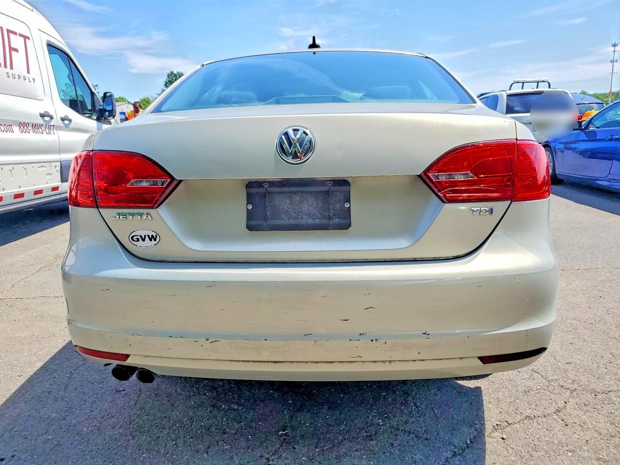 2011 Volkswagen Jetta Tdi Silver vin: 3VWLL7AJ6BM091034