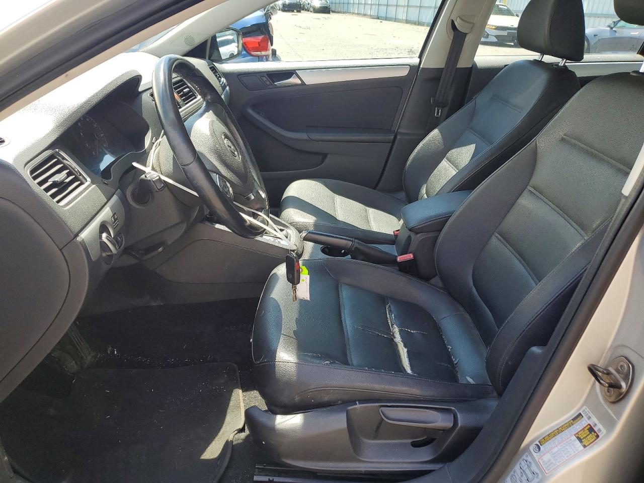 2011 Volkswagen Jetta Tdi Silver vin: 3VWLL7AJ6BM091034