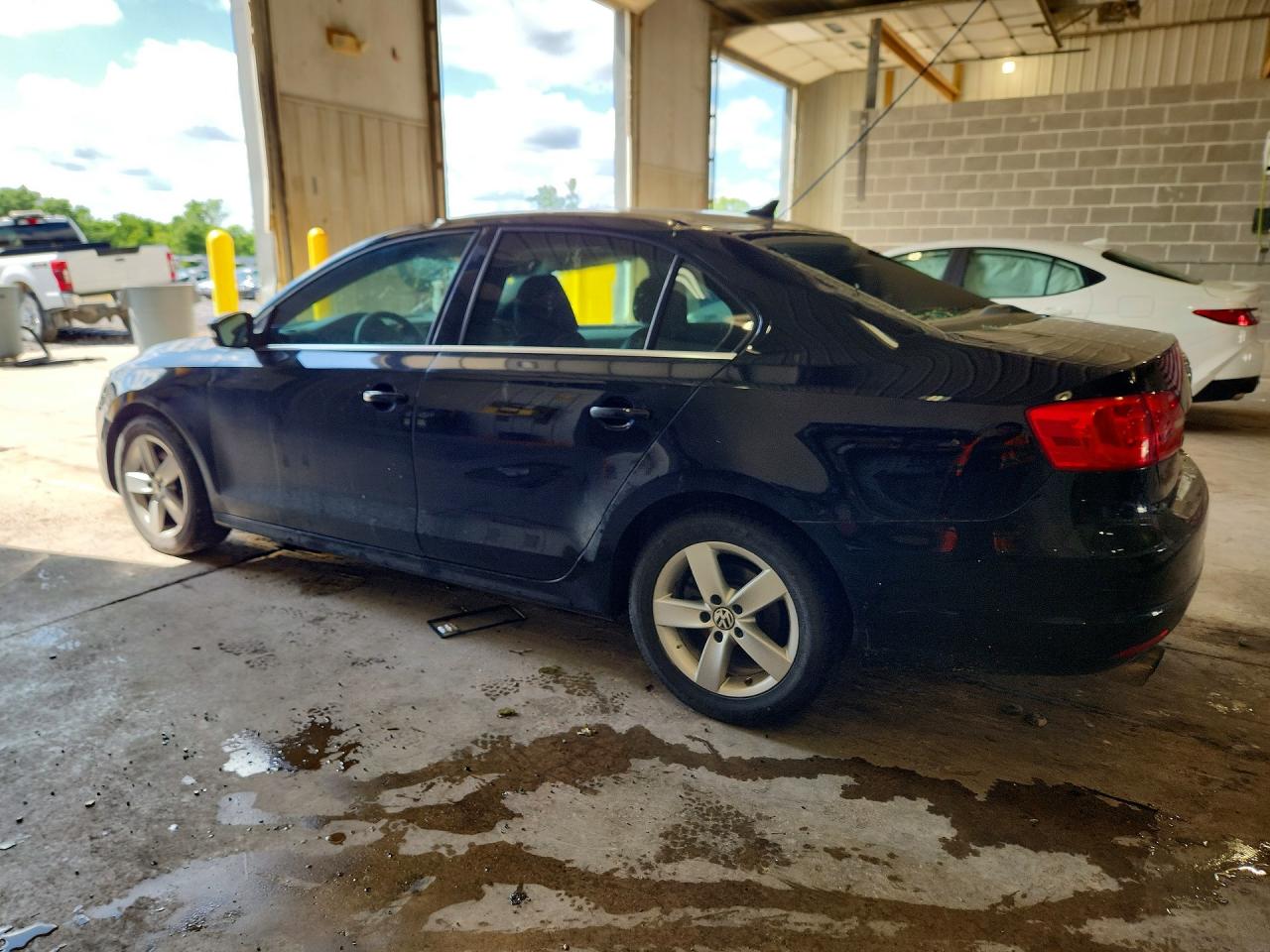 2011 Volkswagen Jetta Tdi Черный vin: 3VWLL7AJ6BM093317