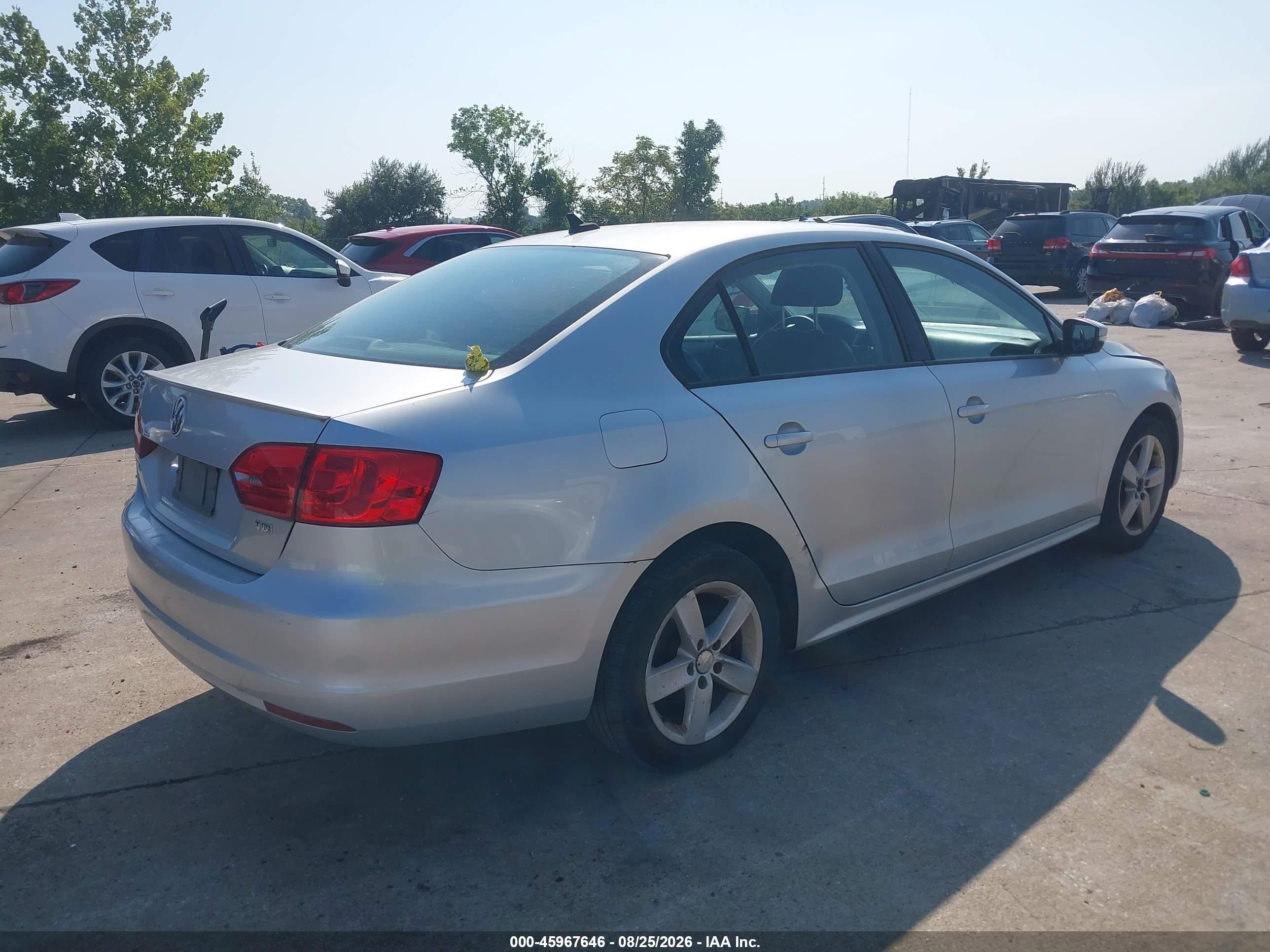 2012 Volkswagen Jetta 2.0l Tdi Silver vin: 3VWLL7AJ6CM005884
