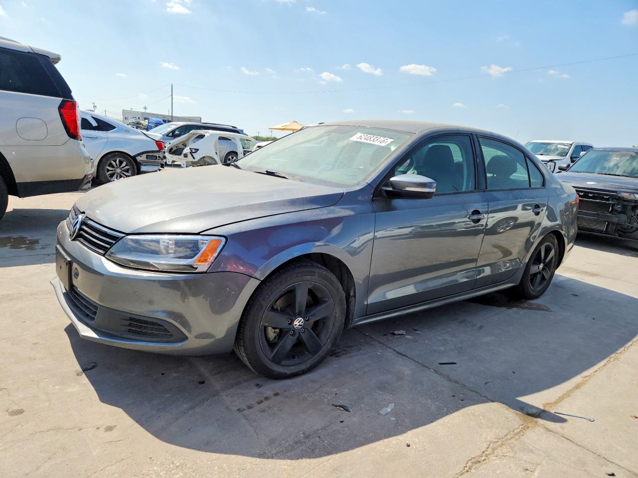 3VWLL7AJ6CM017582