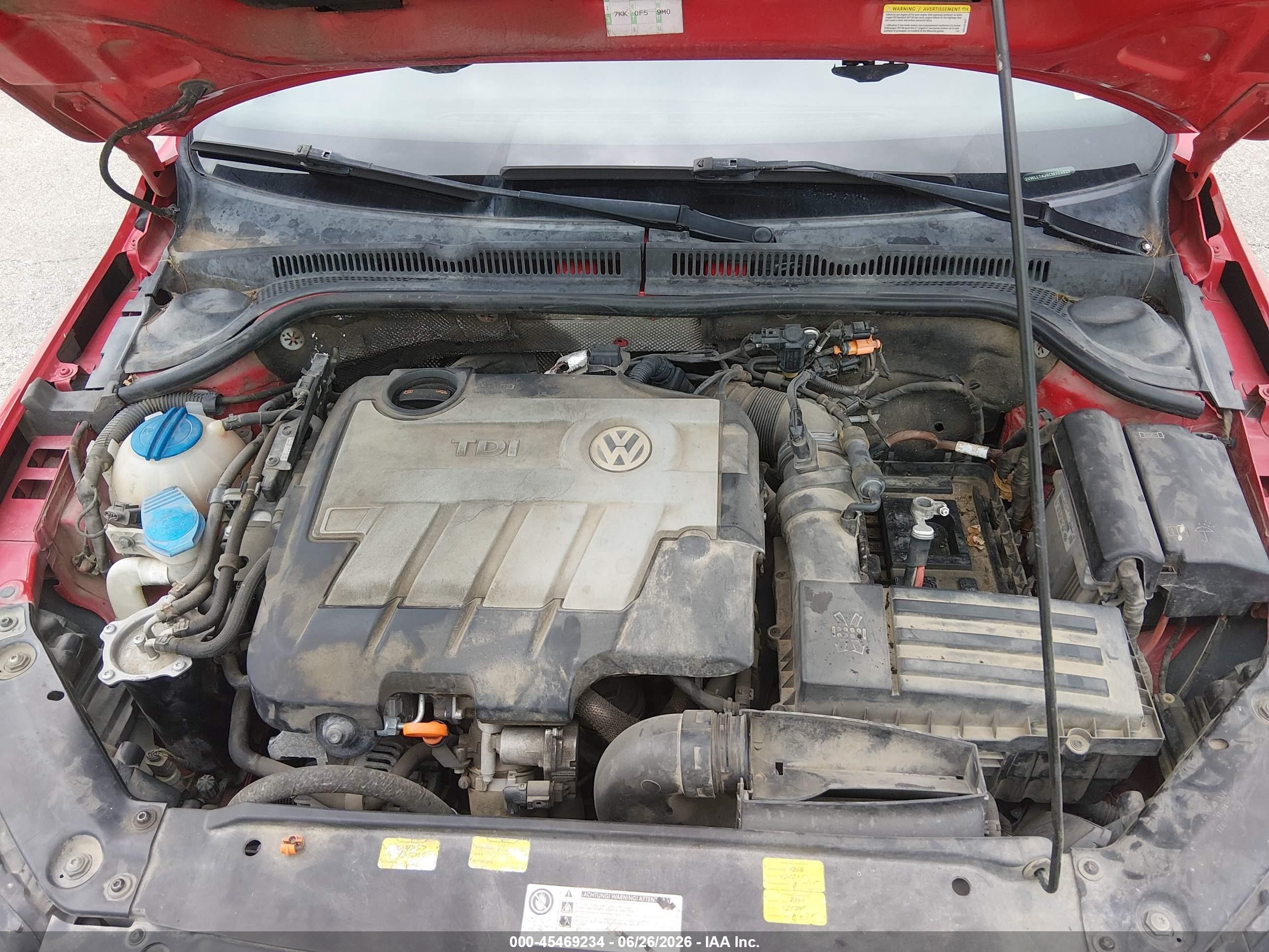2012 Volkswagen Jetta 2.0l Tdi Red vin: 3VWLL7AJ6CM323925