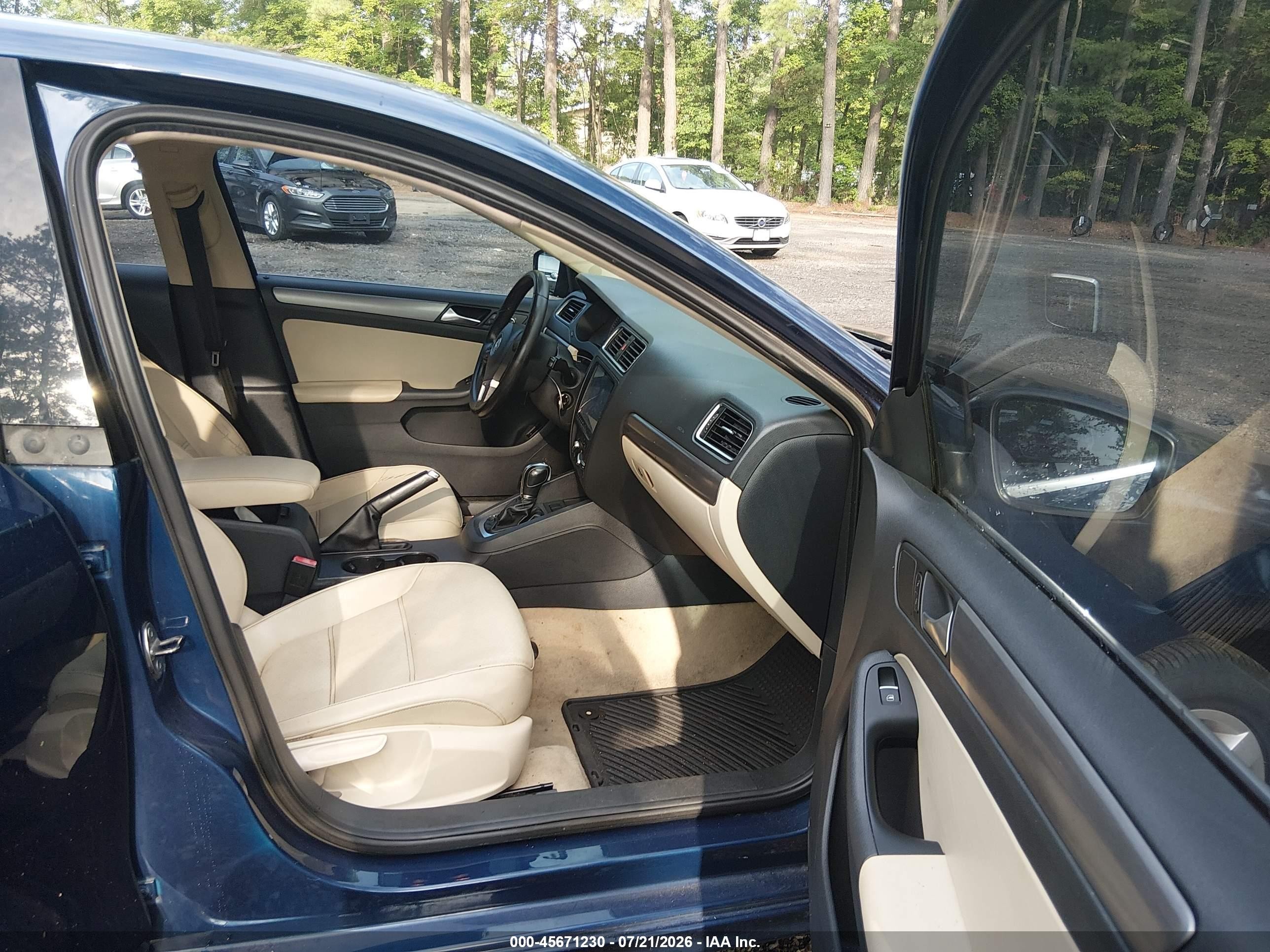 2013 Volkswagen Jetta 2.0l Tdi Blue vin: 3VWLL7AJ6DM206086