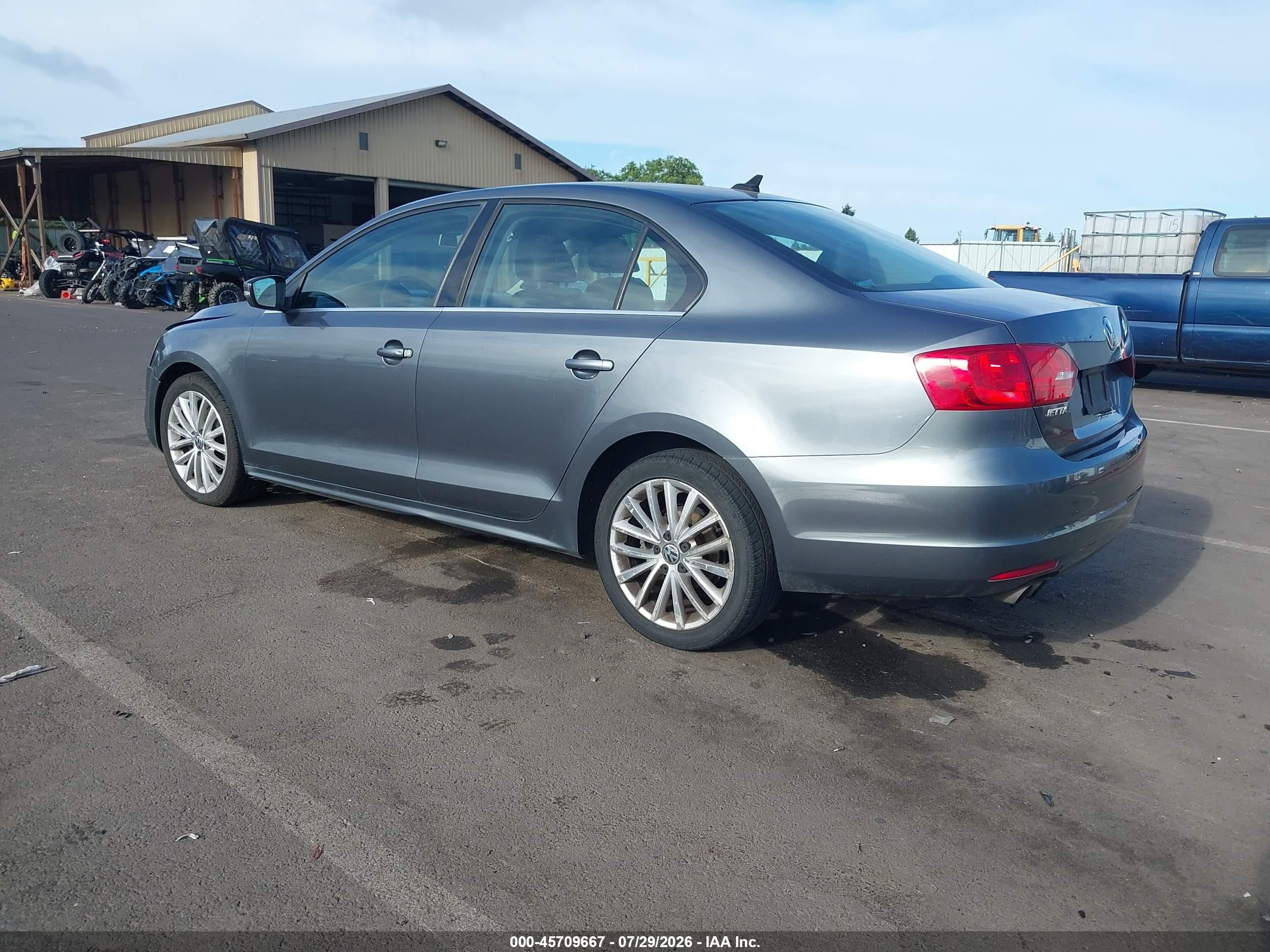 2013 Volkswagen Jetta 2.0l Tdi Gray vin: 3VWLL7AJ6DM354125