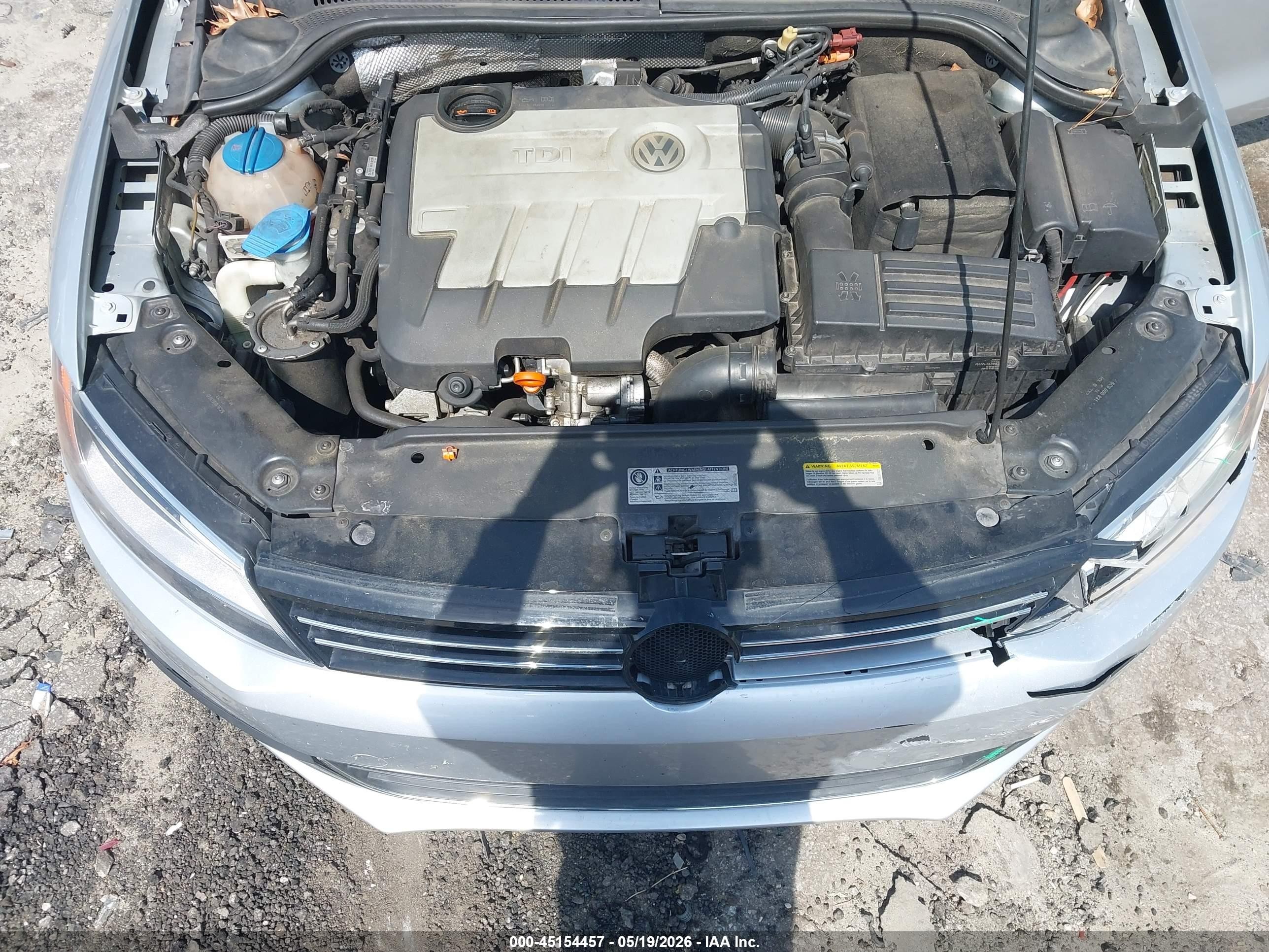 2013 Volkswagen Jetta 2.0l Tdi Серебряный vin: 3VWLL7AJ6DM394401