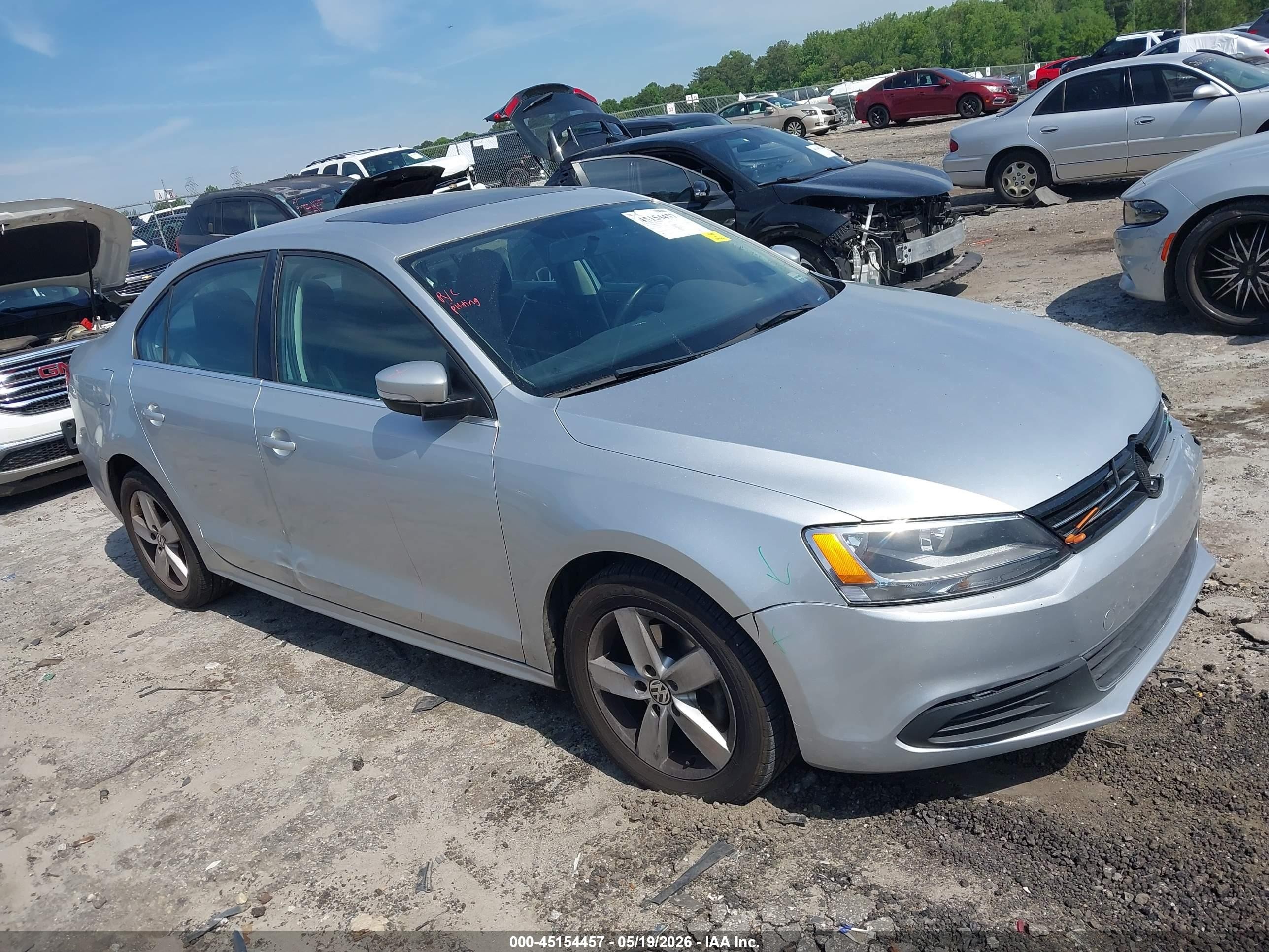 3VWLL7AJ6DM394401