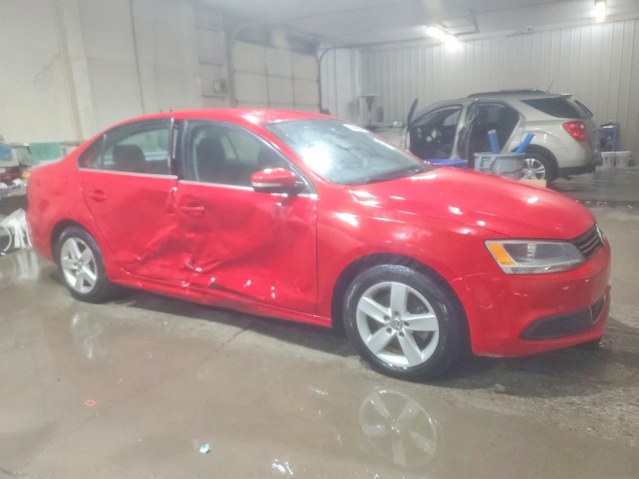 2013 Volkswagen Jetta Tdi Red vin: 3VWLL7AJ6DM430717