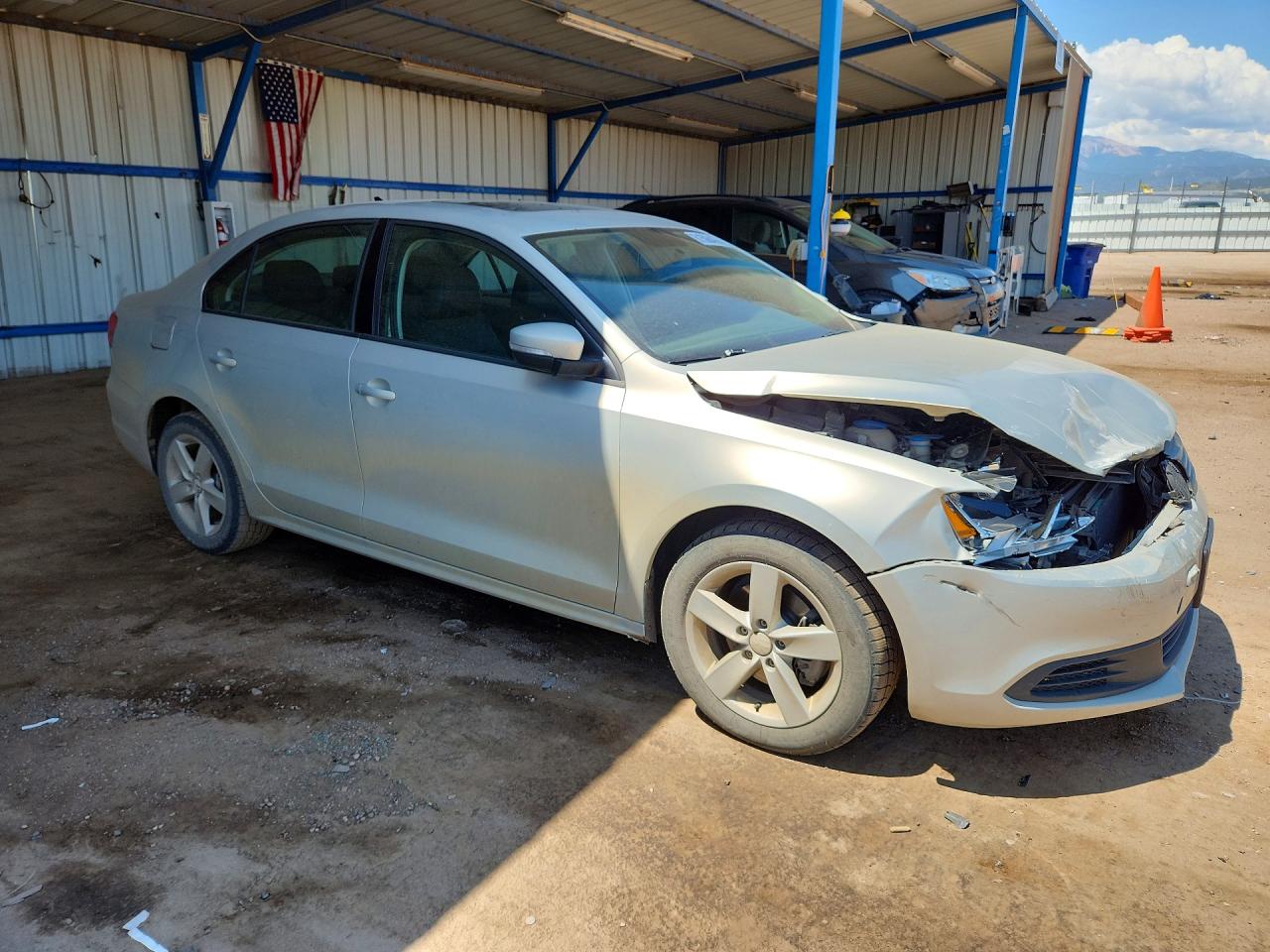 2011 Volkswagen Jetta Tdi Tan vin: 3VWLL7AJ7BM109895