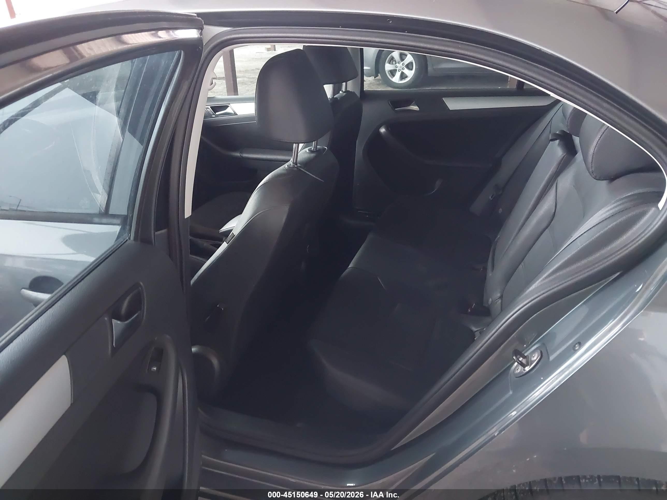 2012 Volkswagen Jetta 2.0l Tdi Gray vin: 3VWLL7AJ7CM332245