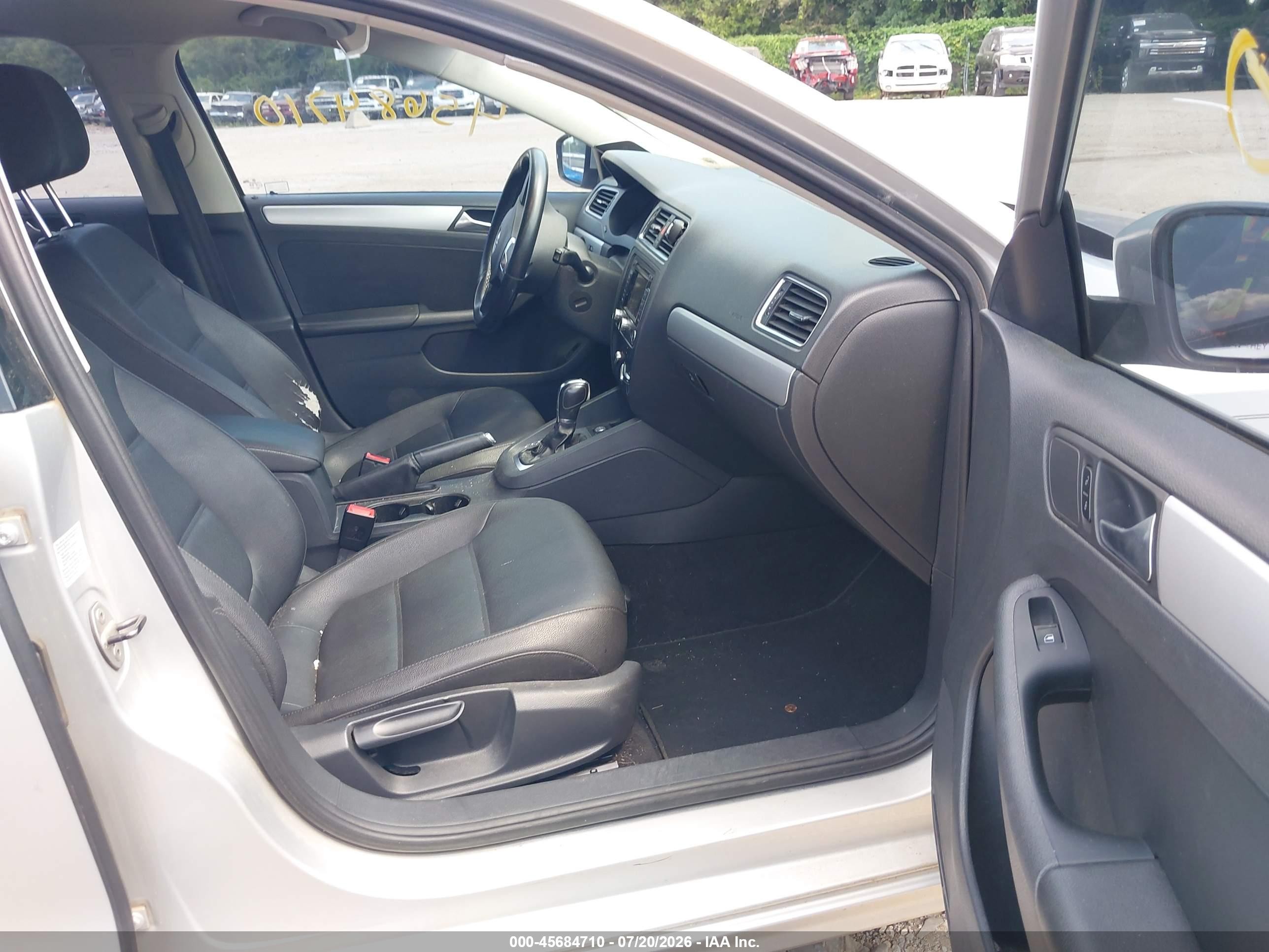 2012 Volkswagen Jetta 2.0l Tdi Gray vin: 3VWLL7AJ7CM367495