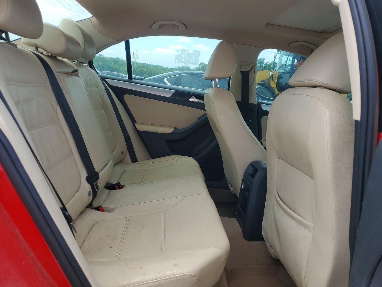 2012 Volkswagen Jetta Tdi Red vin: 3VWLL7AJ7CM377637