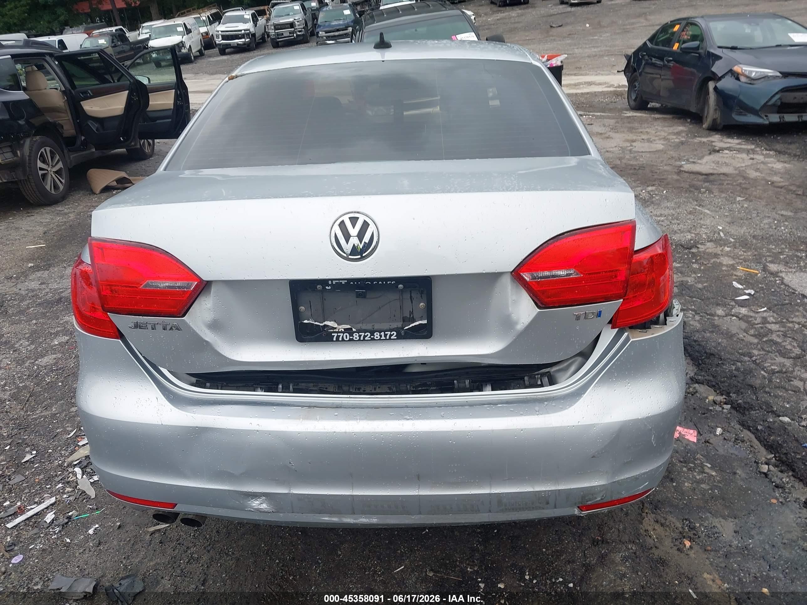 2013 Volkswagen Jetta 2.0l Tdi Серебряный vin: 3VWLL7AJ7DM416048