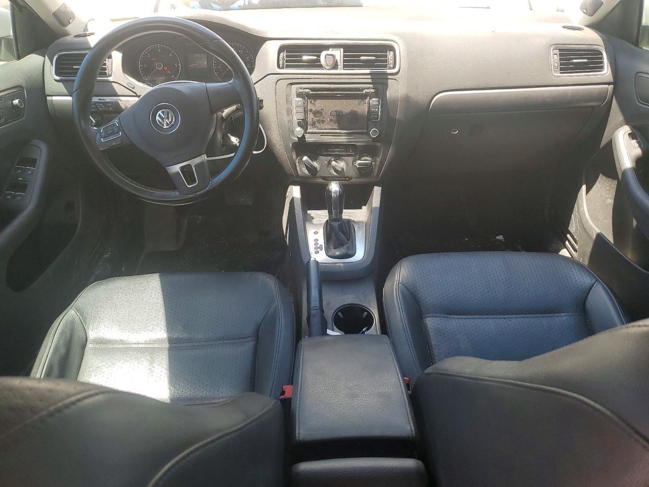 2014 Volkswagen Jetta Tdi Белый vin: 3VWLL7AJ7EM355267