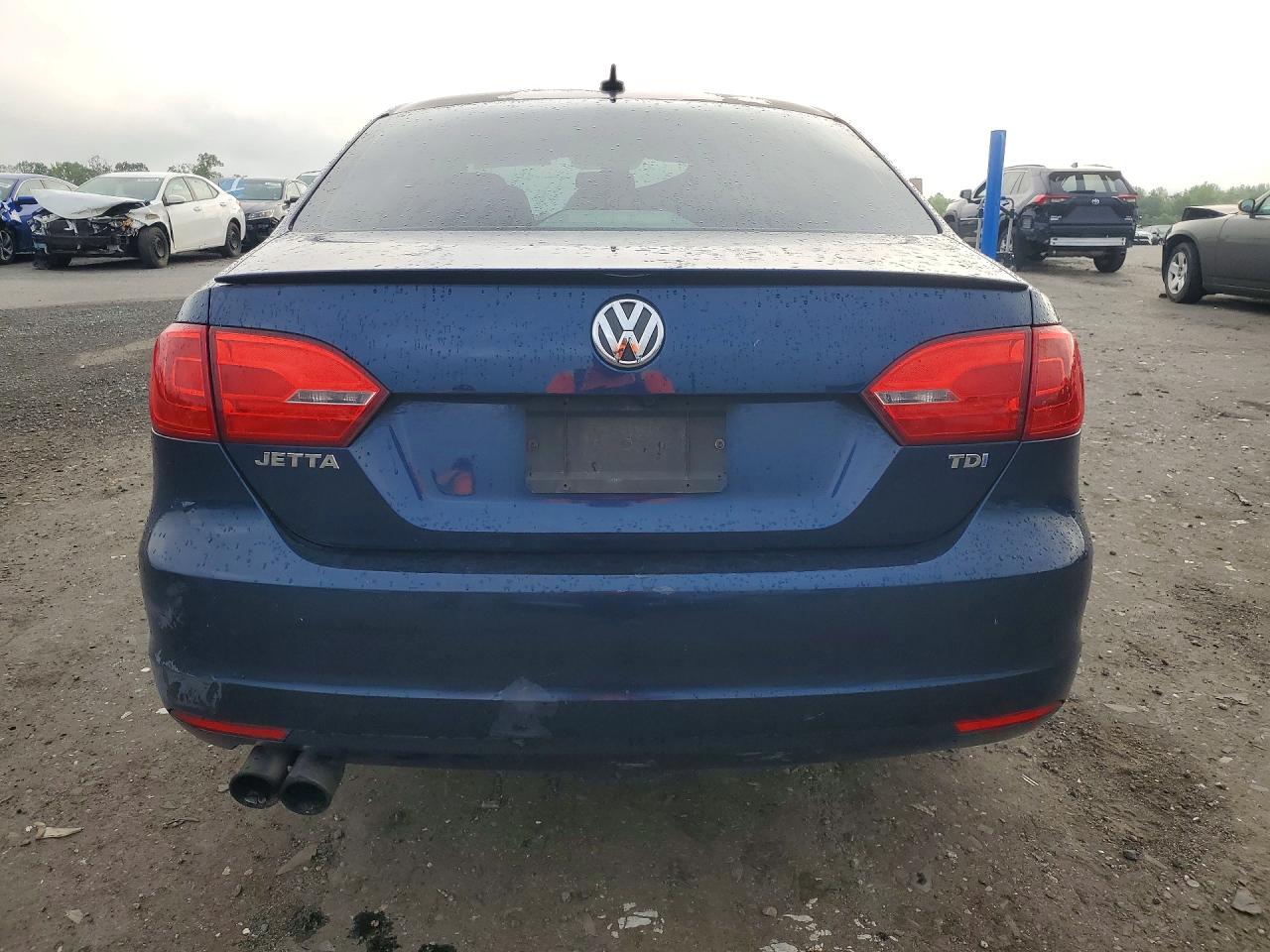 2011 Volkswagen Jetta Tdi Blue vin: 3VWLL7AJ8BM082495