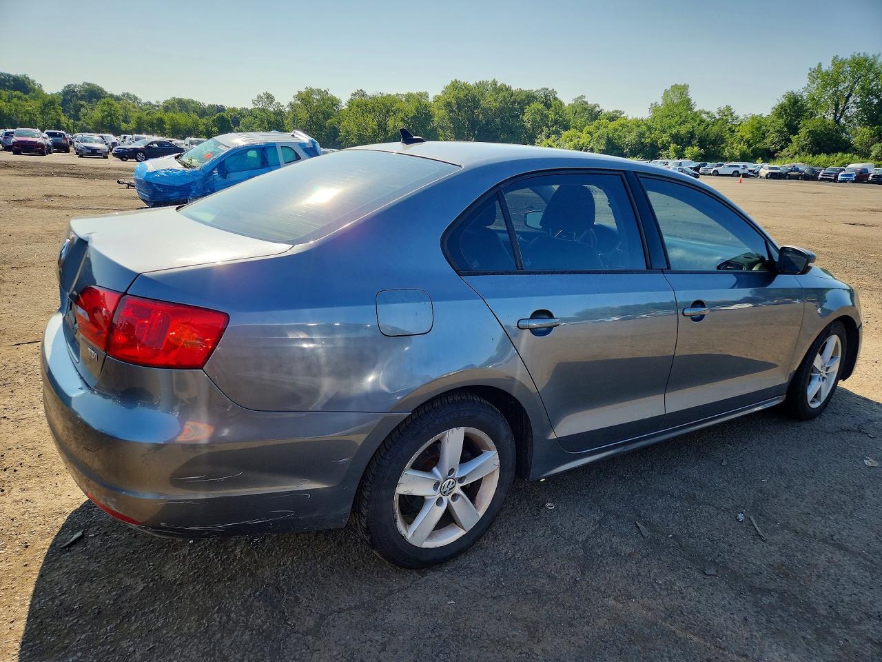 2012 Volkswagen Jetta Tdi Gray vin: 3VWLL7AJ8CM093997