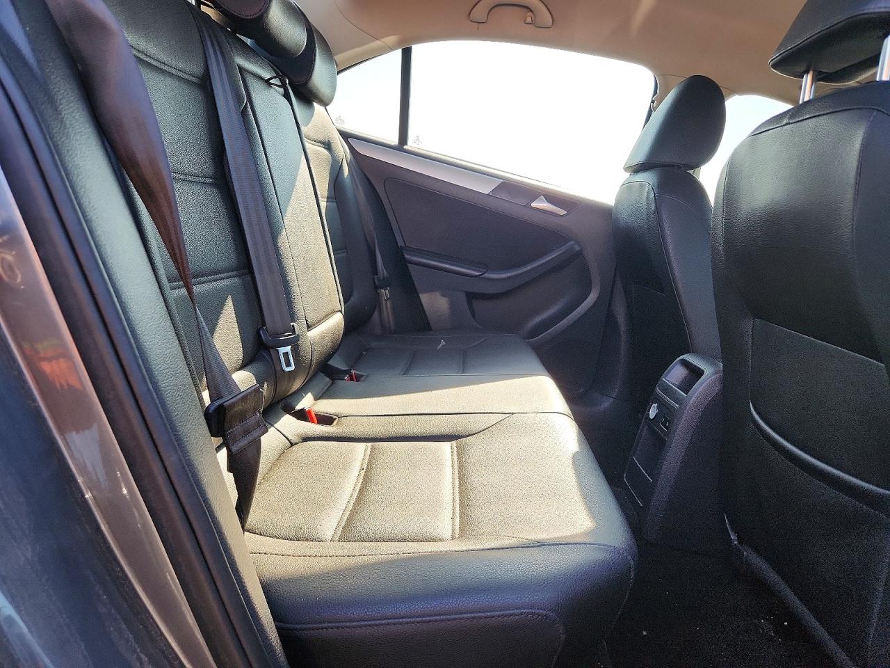 2012 Volkswagen Jetta Tdi Gray vin: 3VWLL7AJ8CM093997
